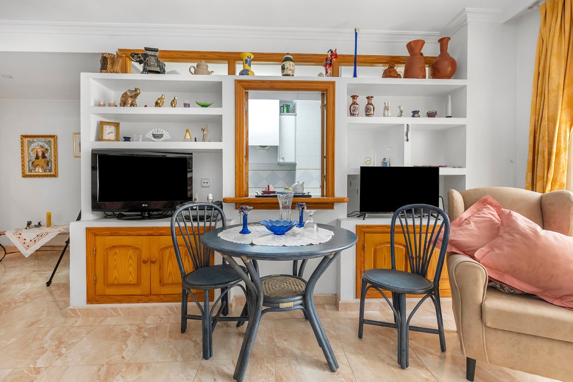 Resale - Apartment  -
La Mata - Playa