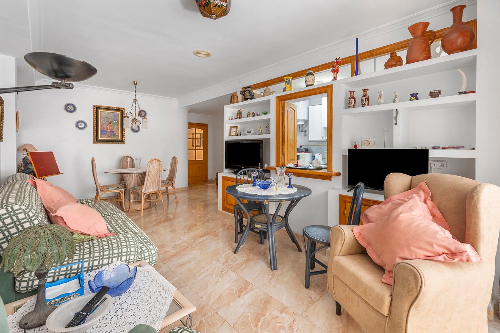 Resale - Apartment  -
La Mata - Playa