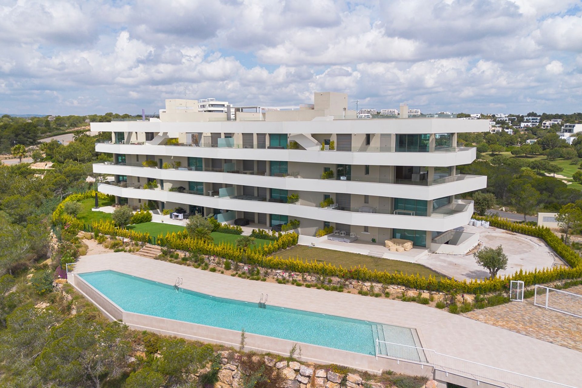 Resale - Apartment  -
Las Colinas Golf Resort - Las Colinas golf