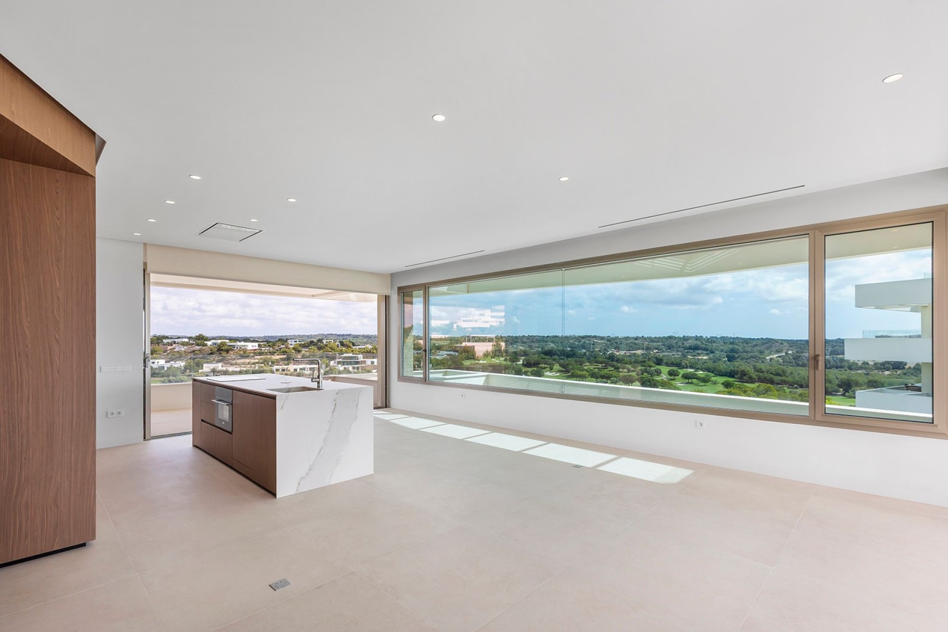Resale - Apartment  -
Las Colinas Golf Resort - Las Colinas golf