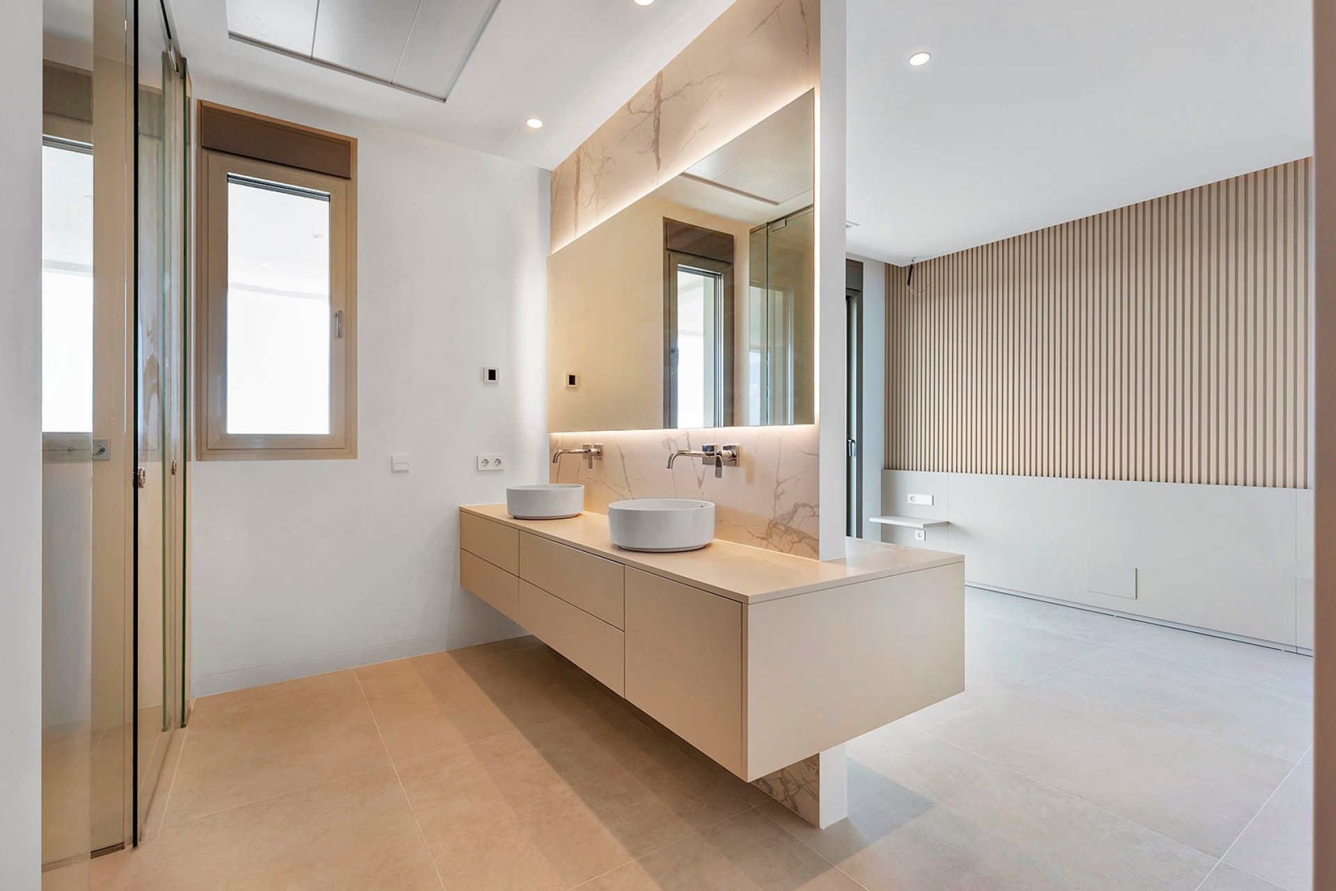 Resale - Apartment  -
Las Colinas Golf Resort - Las Colinas golf
