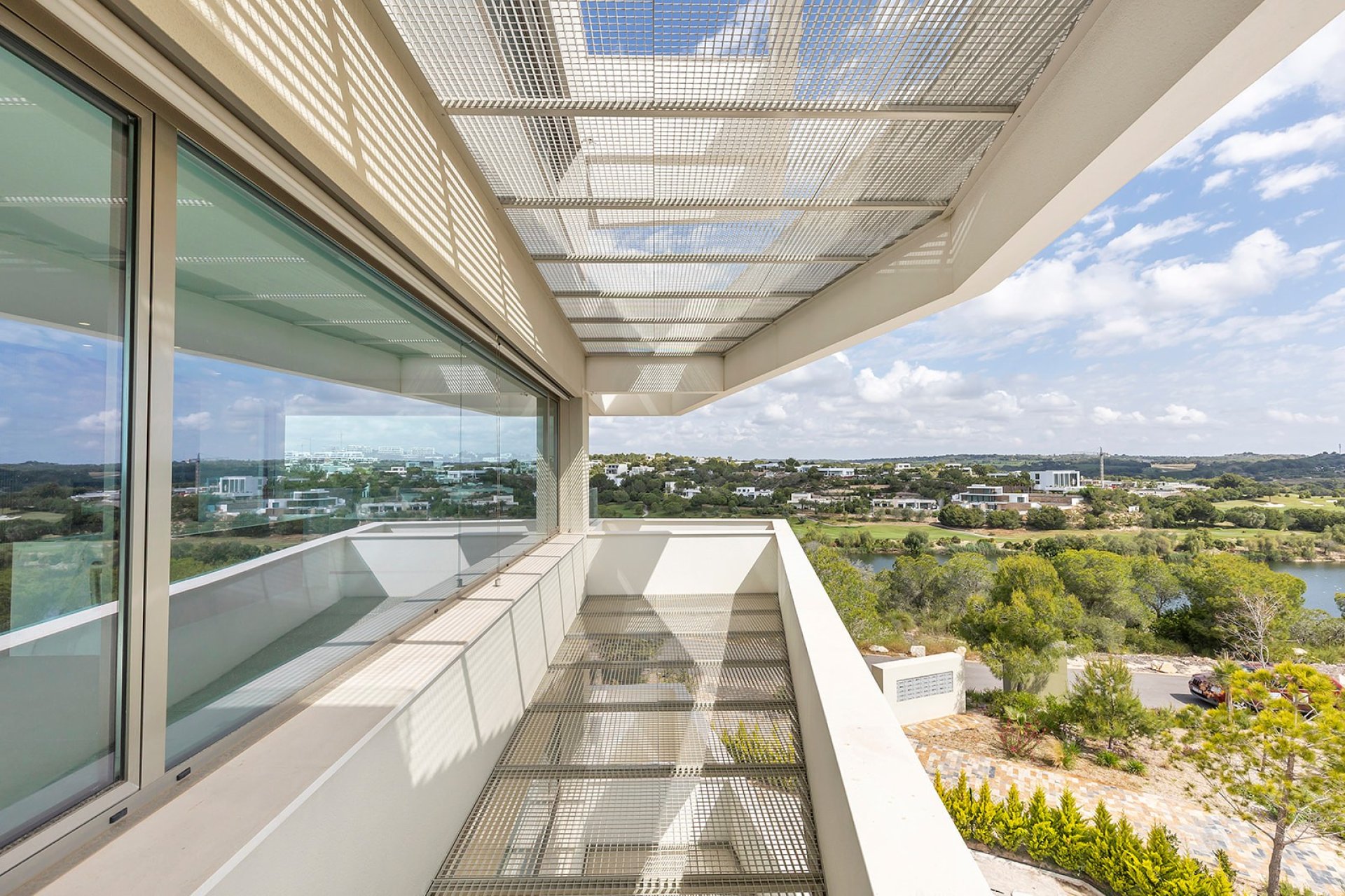 Resale - Apartment  -
Las Colinas Golf Resort - Las Colinas golf