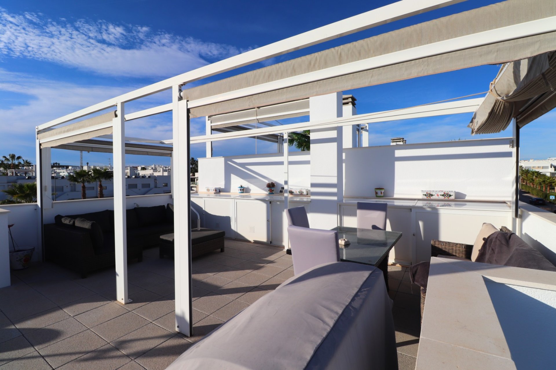 Resale - Apartment  -
Los Montesinos - Entre Naranjos / Vistabella Golf