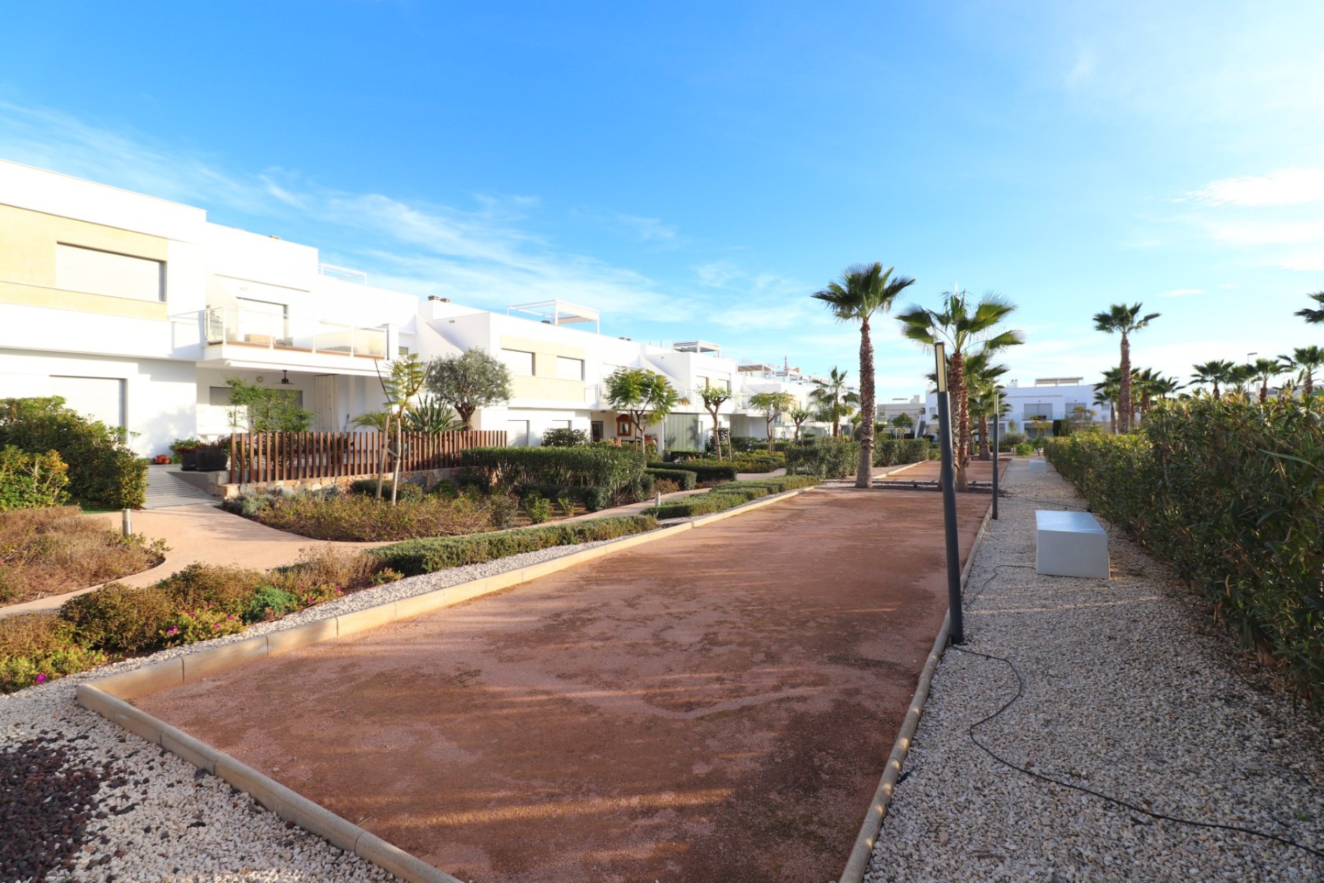Resale - Apartment  -
Los Montesinos - Entre Naranjos / Vistabella Golf