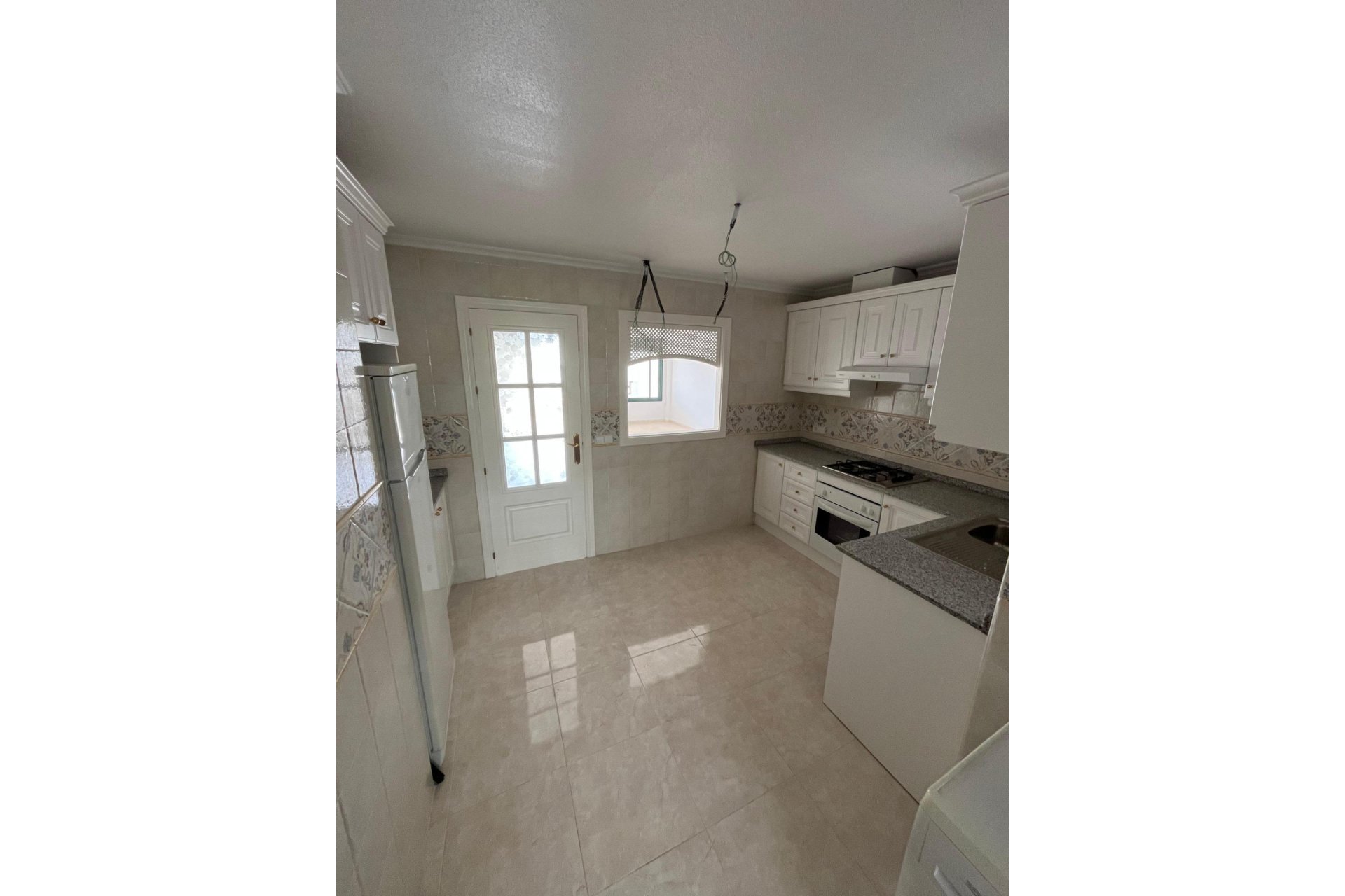 Resale - Apartment  -
Orihuela Costa - Campoamor