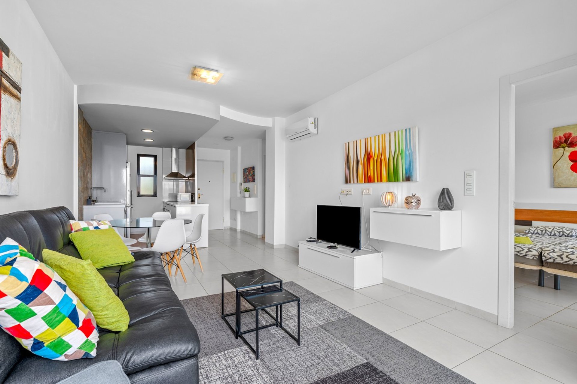 Resale - Apartment  -
Orihuela Costa - La Zenia