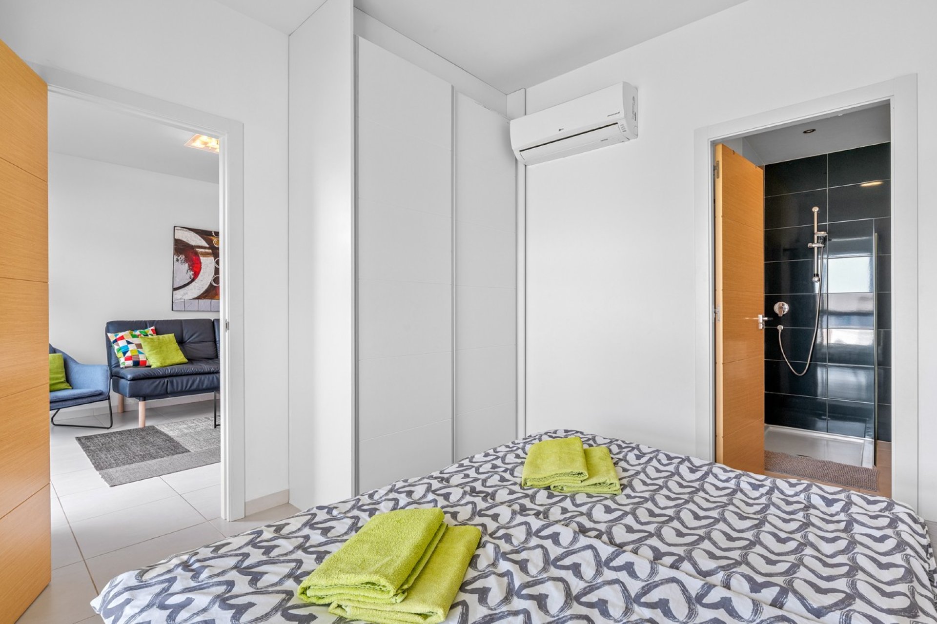 Resale - Apartment  -
Orihuela Costa - La Zenia