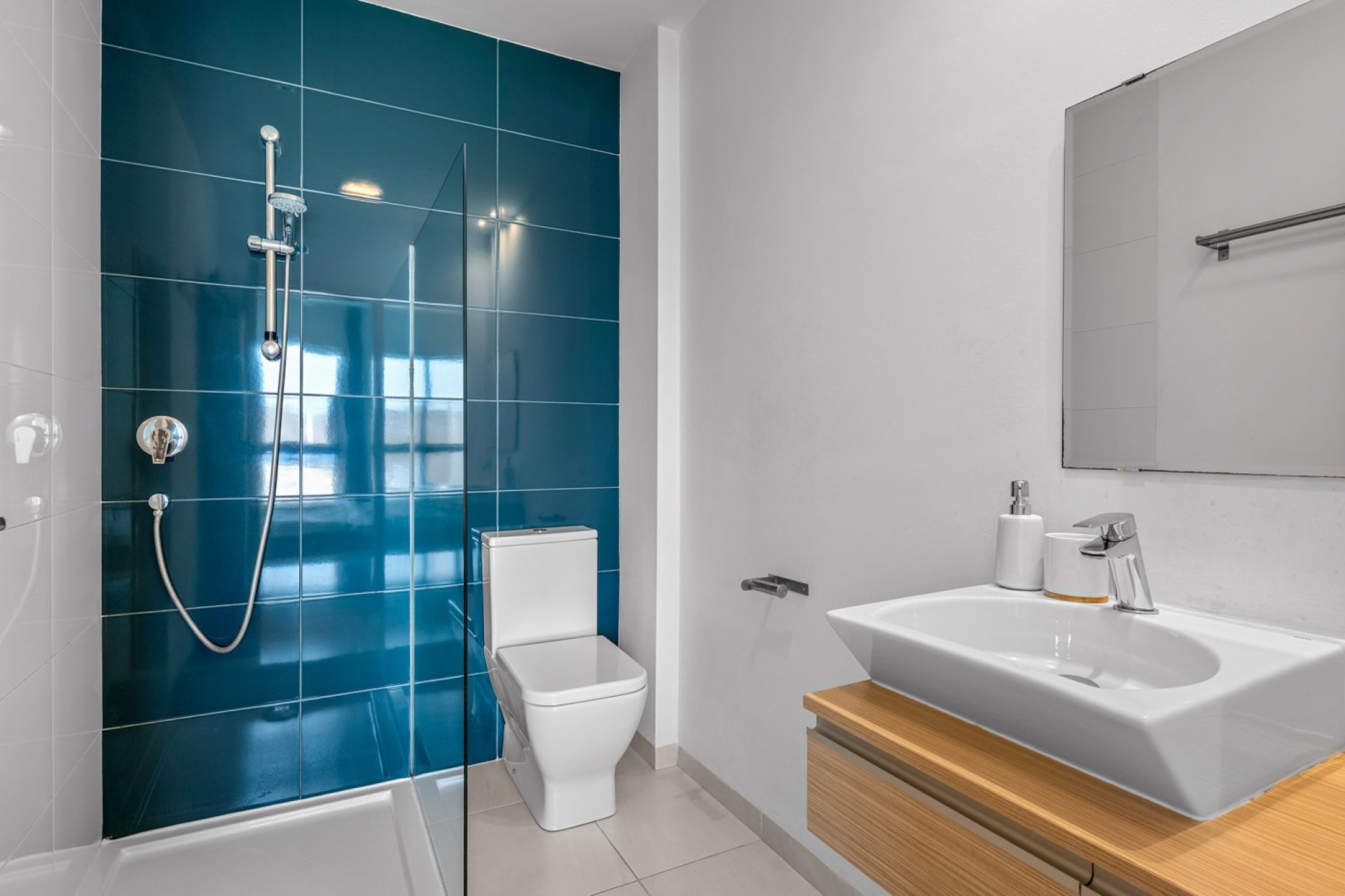 Resale - Apartment  -
Orihuela Costa - La Zenia