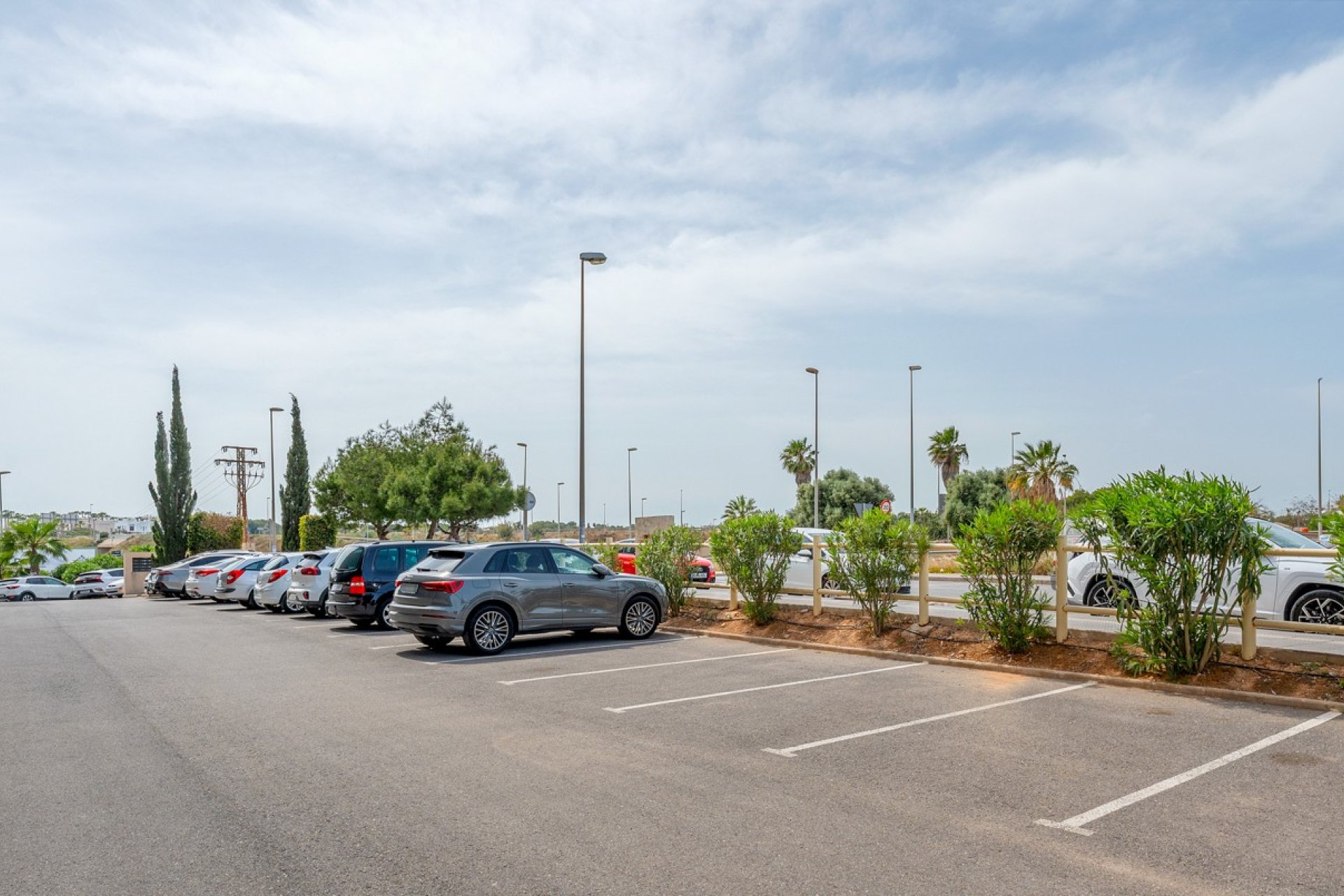 Resale - Apartment  -
Orihuela Costa - La Zenia