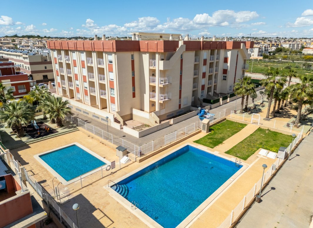 Resale - Apartment  -
Orihuela Costa - Lomas De Cabo Roig