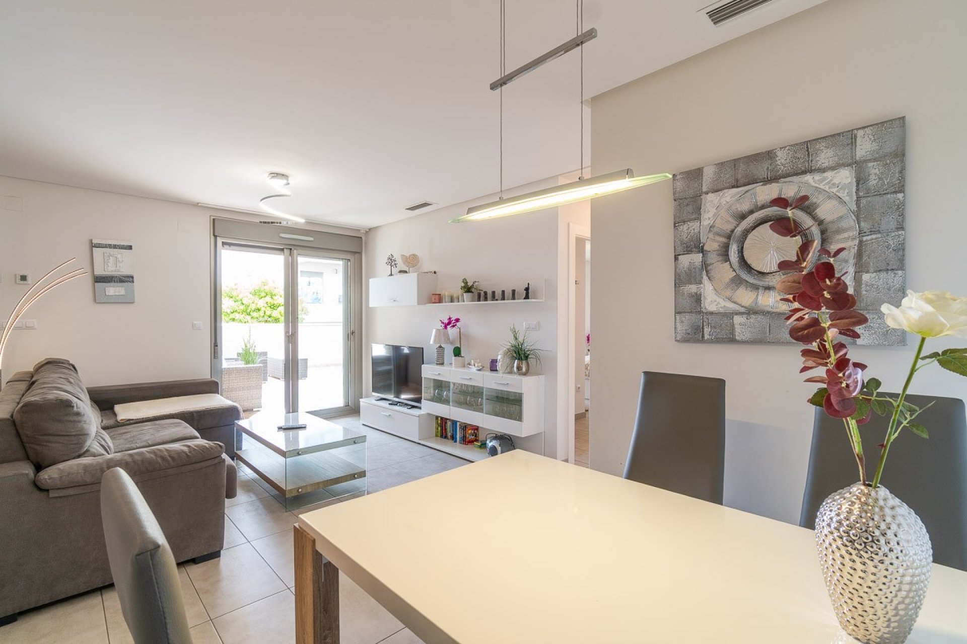 Resale - Apartment  -
Orihuela Costa - Los Dolses