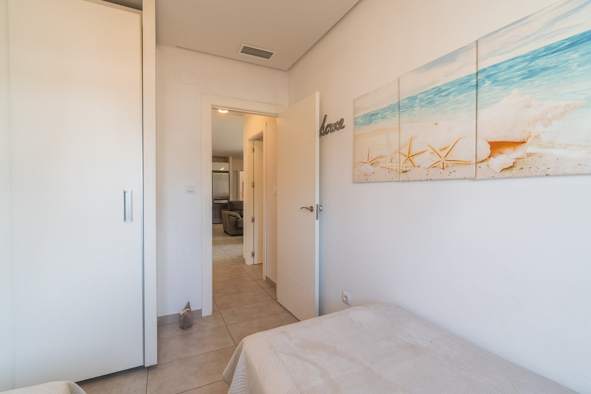 Resale - Apartment  -
Orihuela Costa - Los Dolses