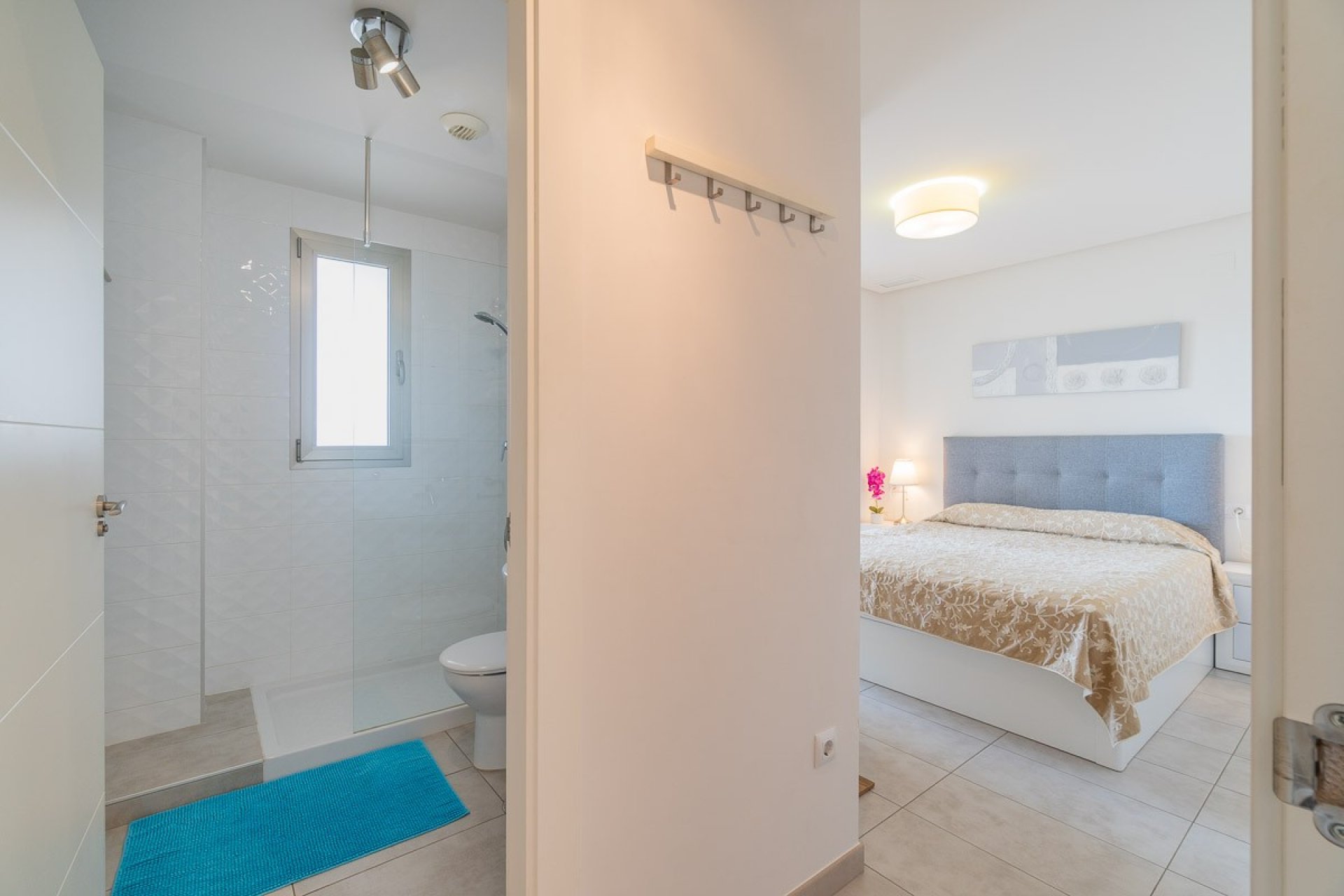 Resale - Apartment  -
Orihuela Costa - Los Dolses