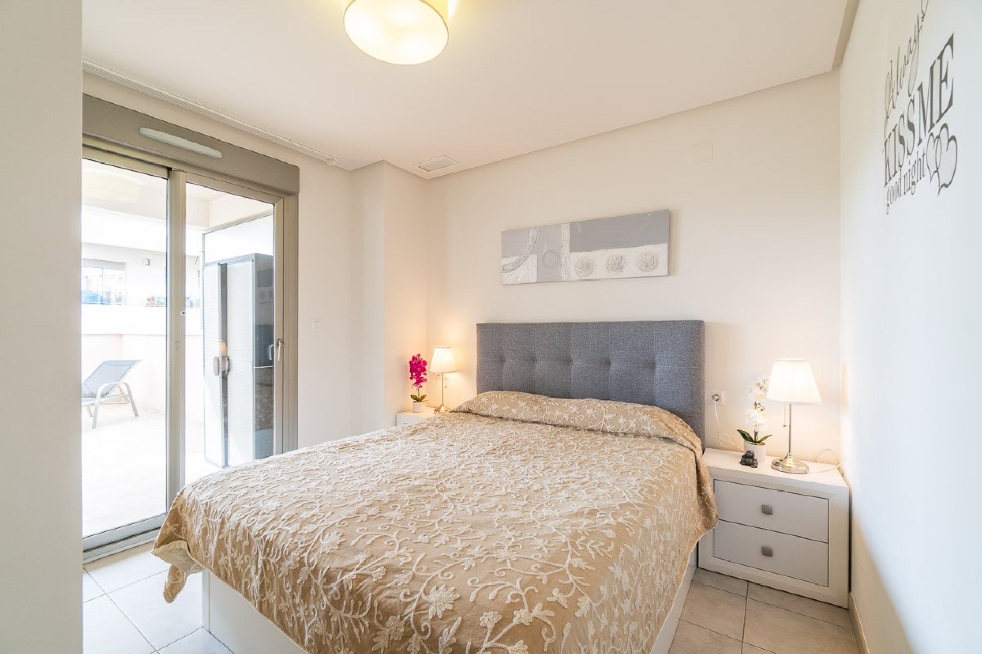 Resale - Apartment  -
Orihuela Costa - Los Dolses