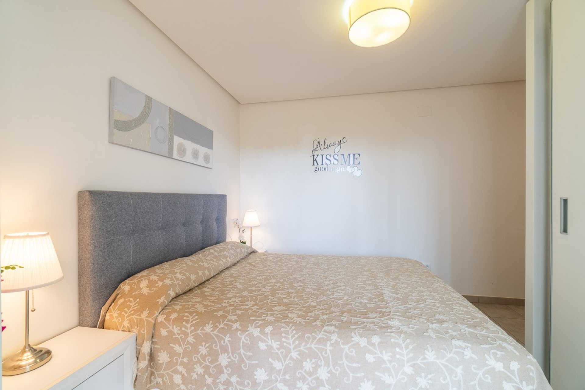 Resale - Apartment  -
Orihuela Costa - Los Dolses