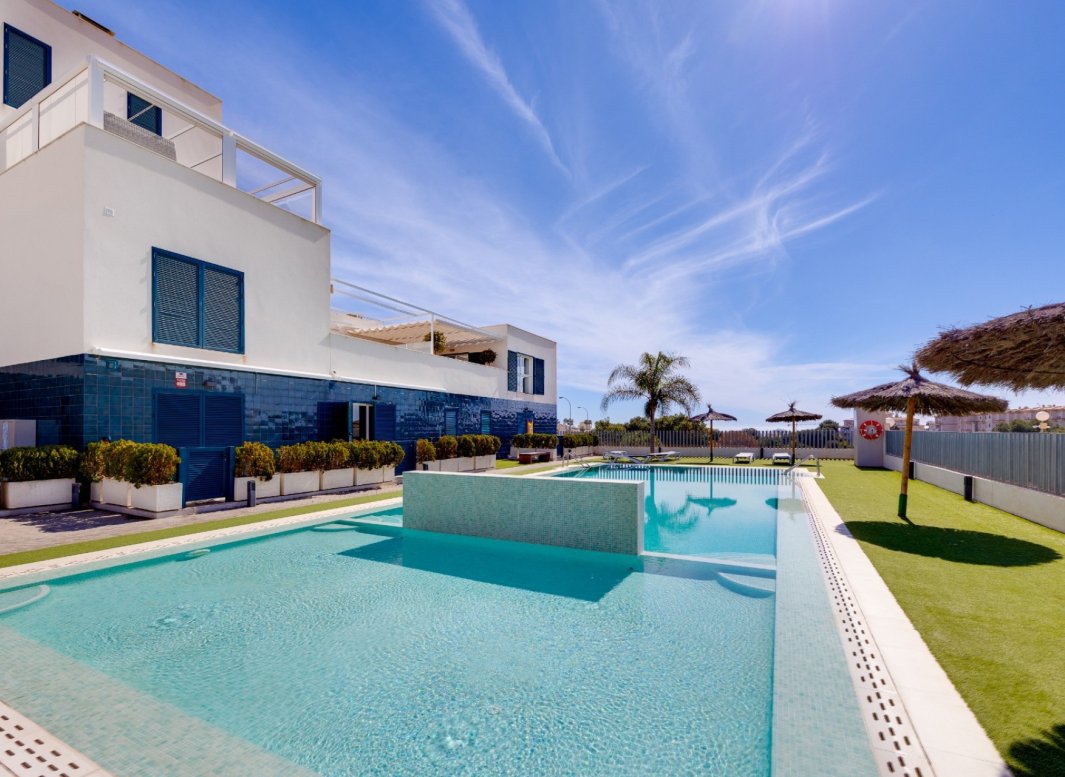 Resale - Apartment  -
Orihuela Costa - Playa Flamenca
