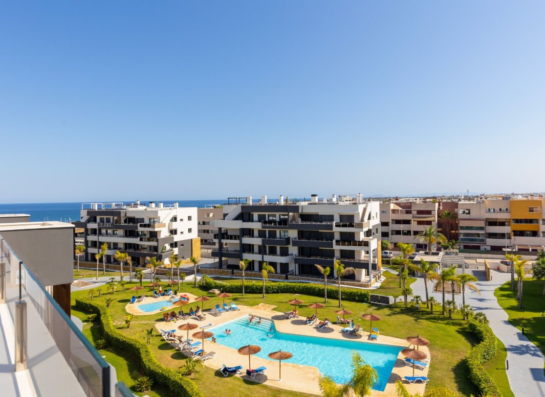 Resale - Apartment  -
Orihuela Costa - Playa Flamenca