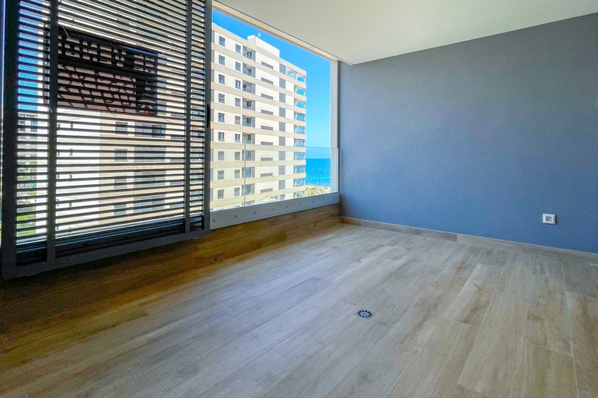 Resale - Apartment  -
Orihuela Costa - Punta Prima