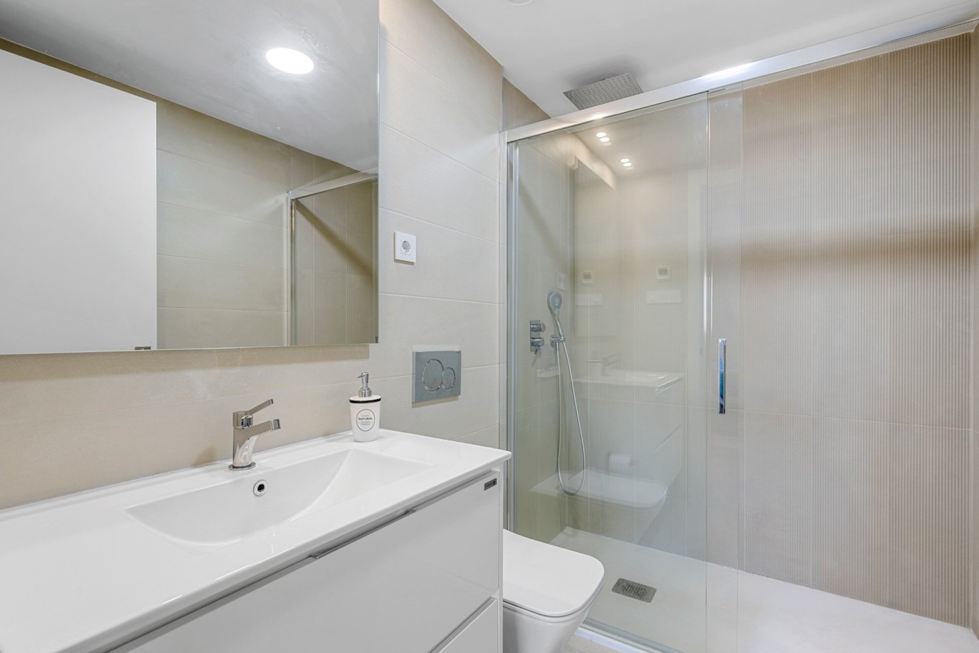 Resale - Apartment  -
Orihuela Costa - Punta Prima