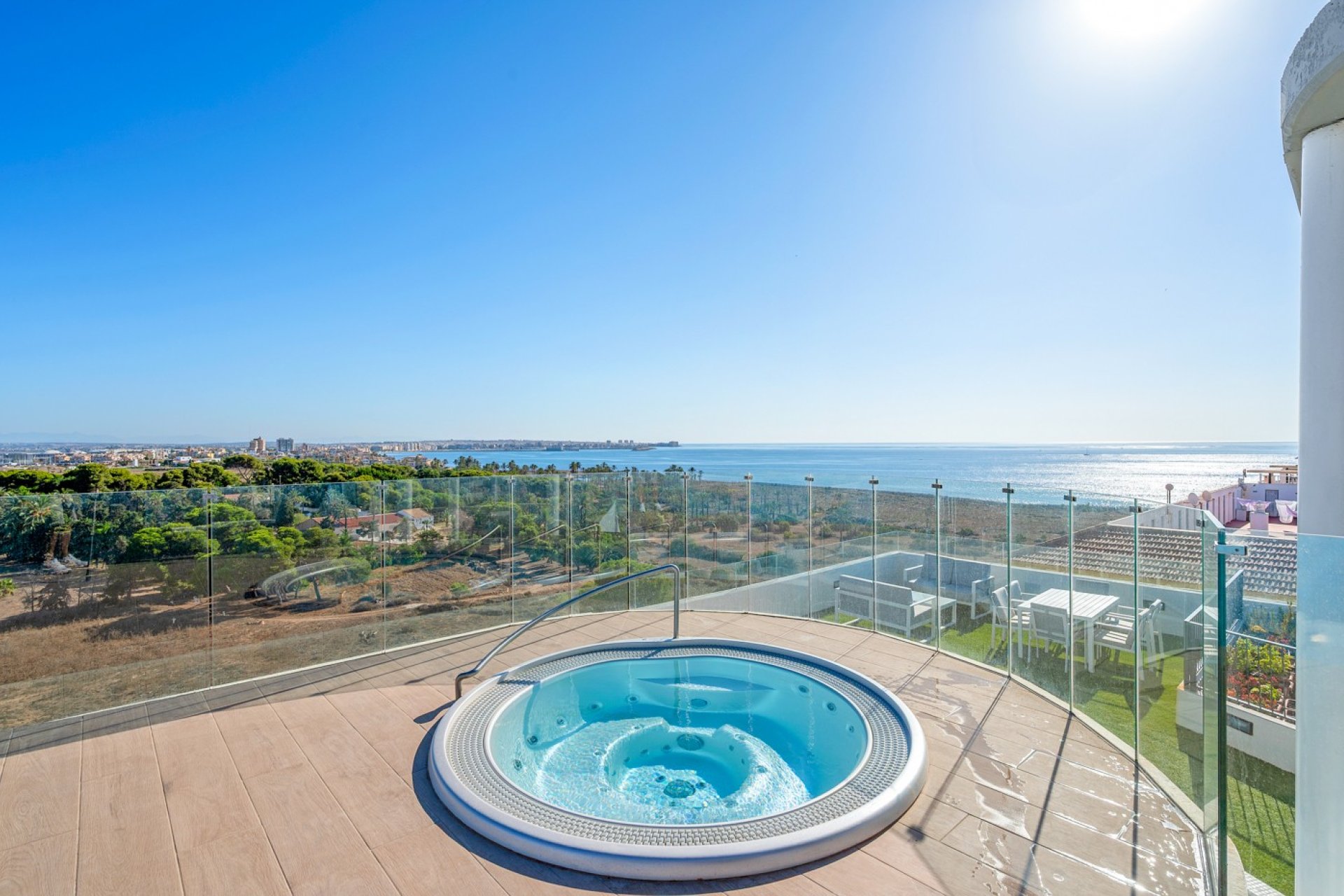 Resale - Apartment  -
Orihuela Costa - Punta Prima
