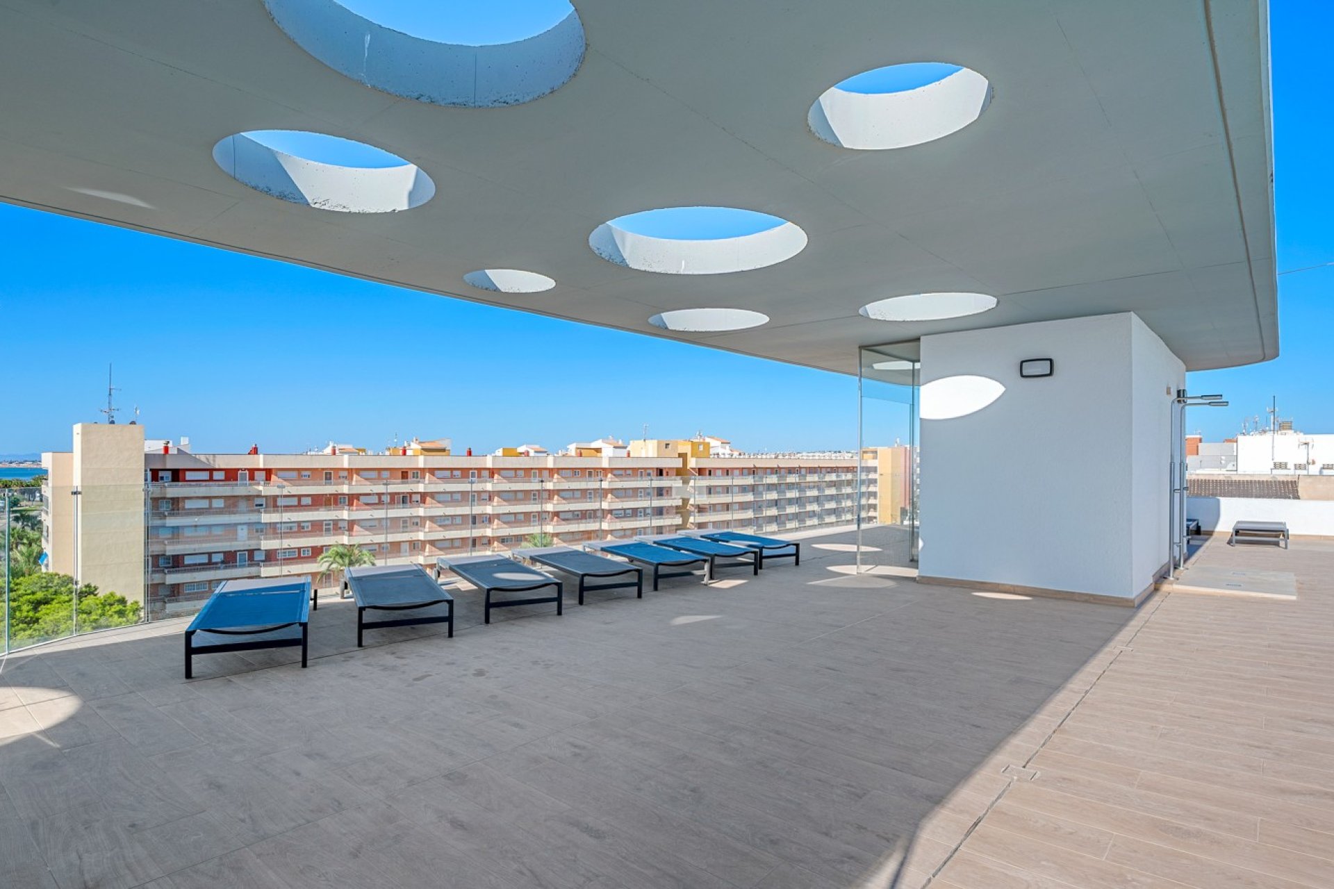 Resale - Apartment  -
Orihuela Costa - Punta Prima