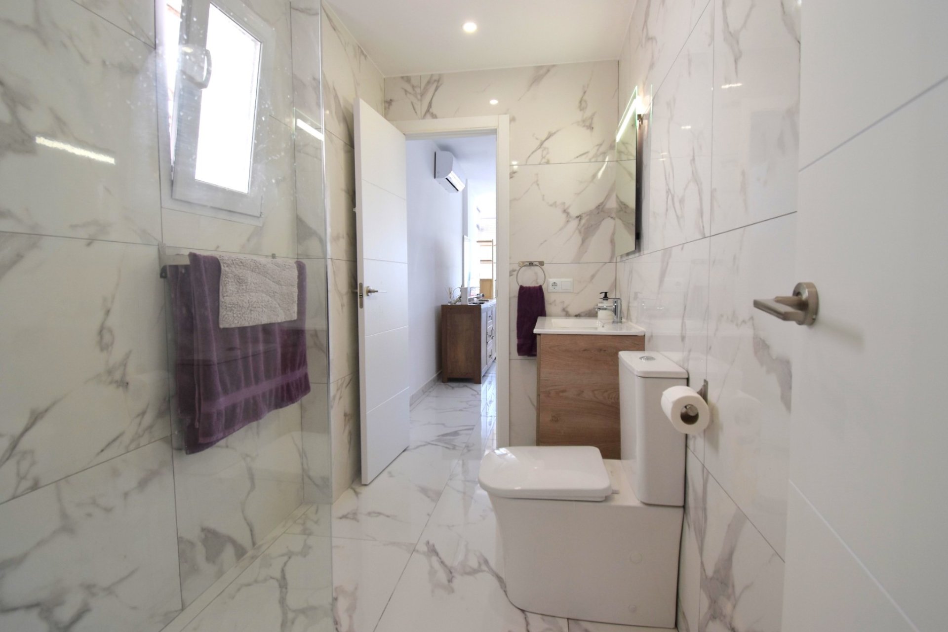 Resale - Apartment  -
Orihuela Costa - Villamartin