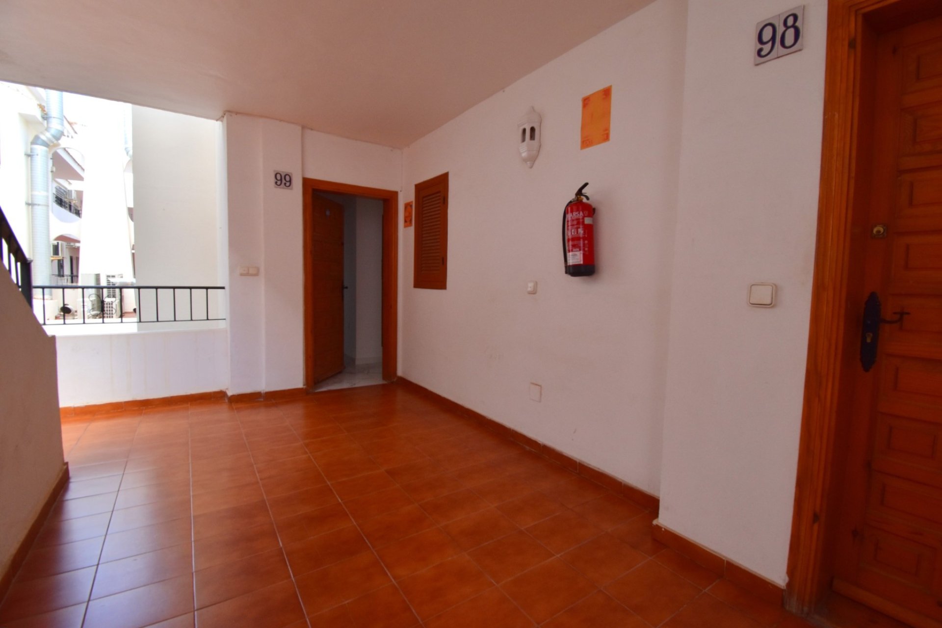 Resale - Apartment  -
Orihuela Costa - Villamartin