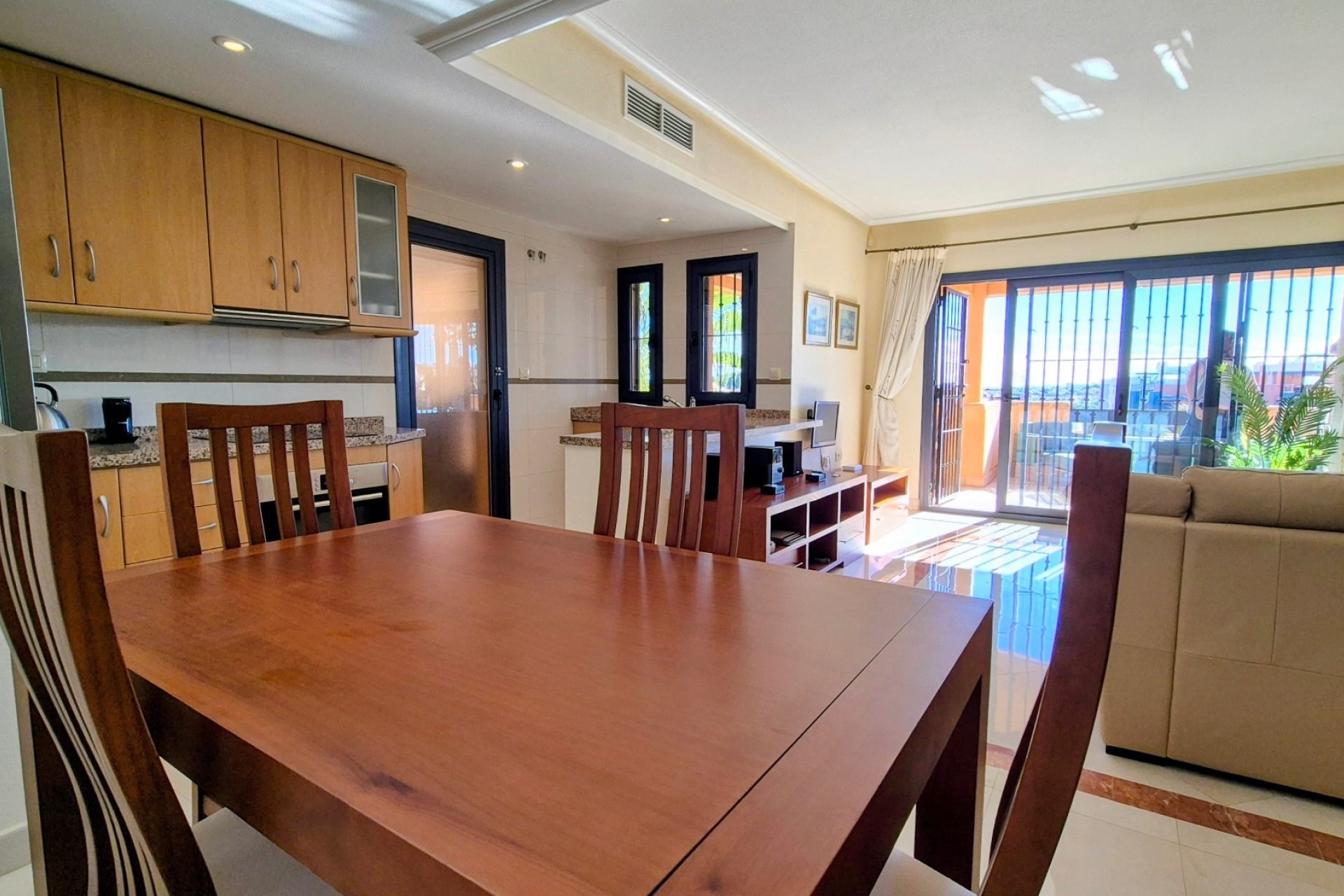 Resale - Apartment  -
Orihuela Costa - Villamartín