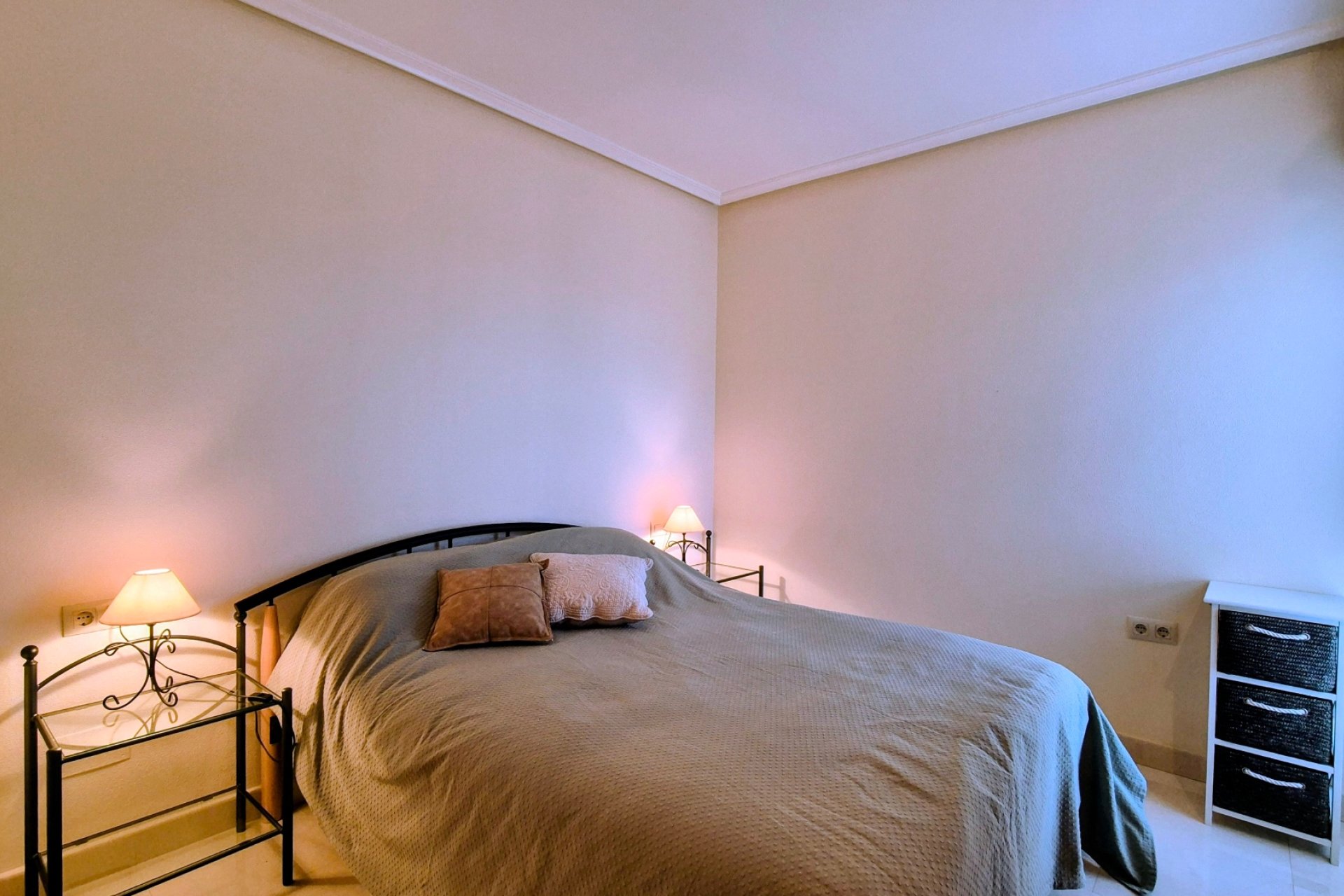 Resale - Apartment  -
Orihuela Costa - Villamartín