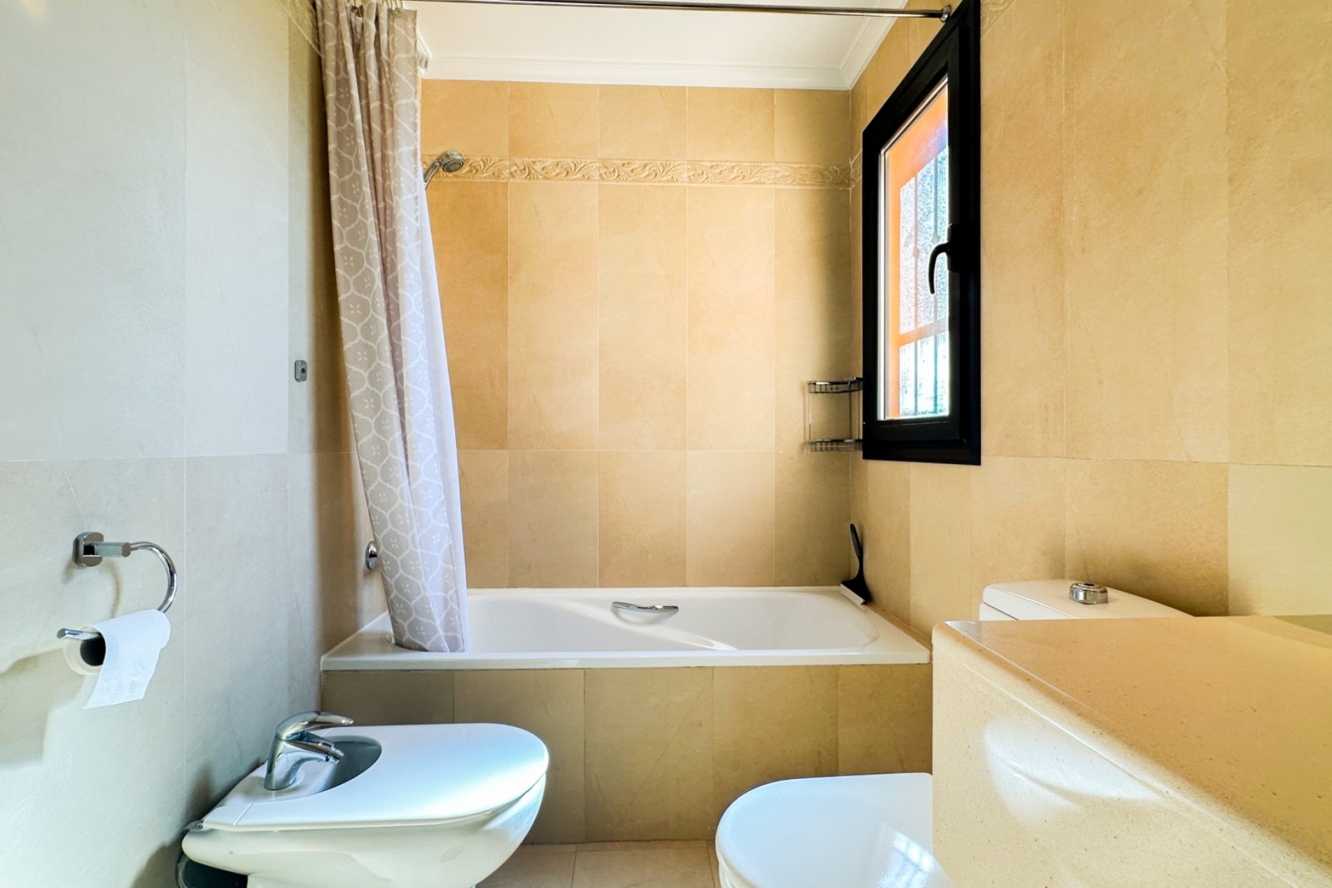 Resale - Apartment  -
Orihuela Costa - Villamartín