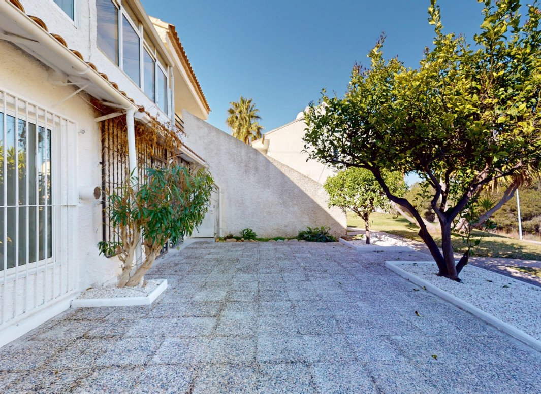 Resale - Apartment  -
Orihuela Costa - Villamartín