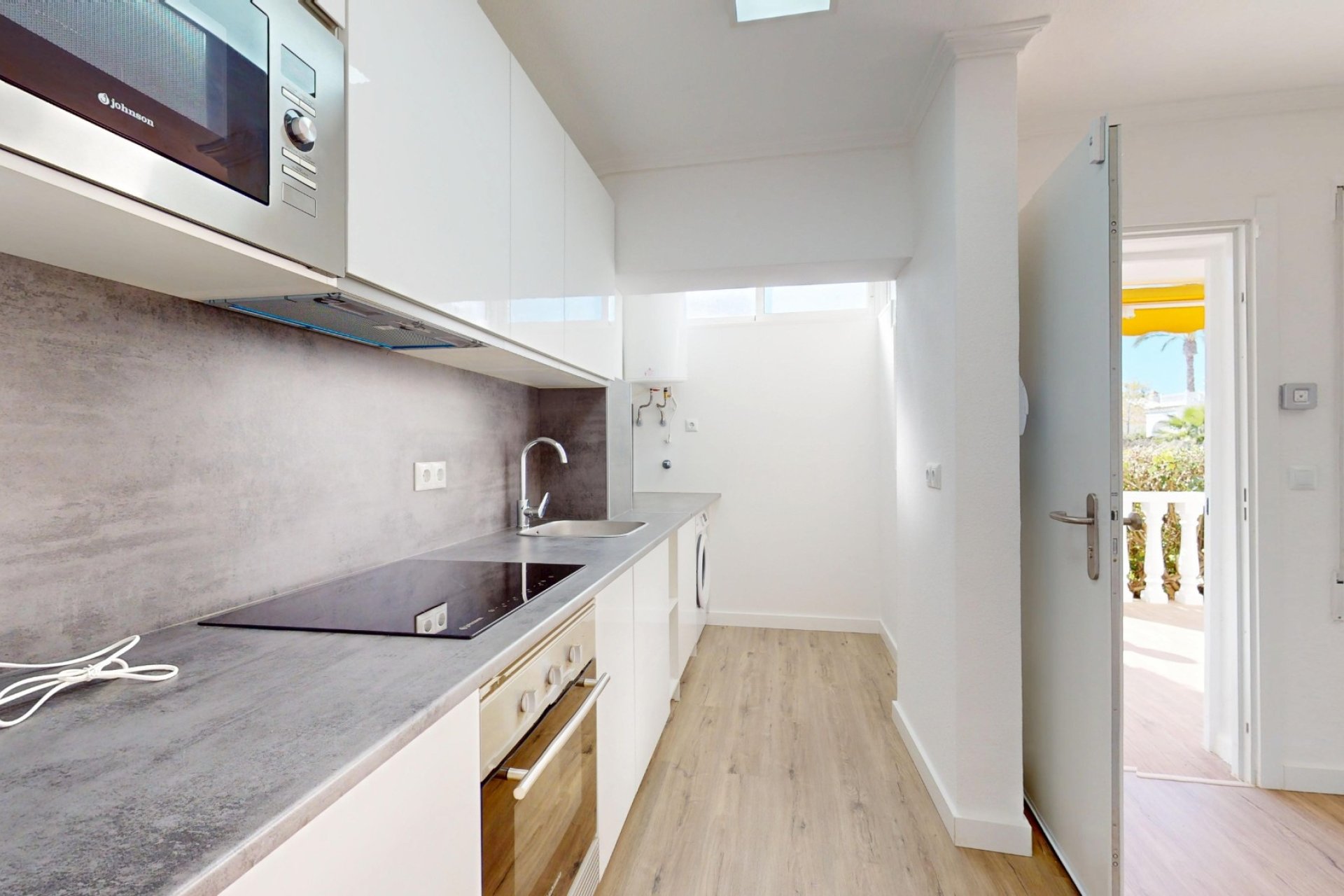 Resale - Apartment  -
Orihuela Costa - Villamartín