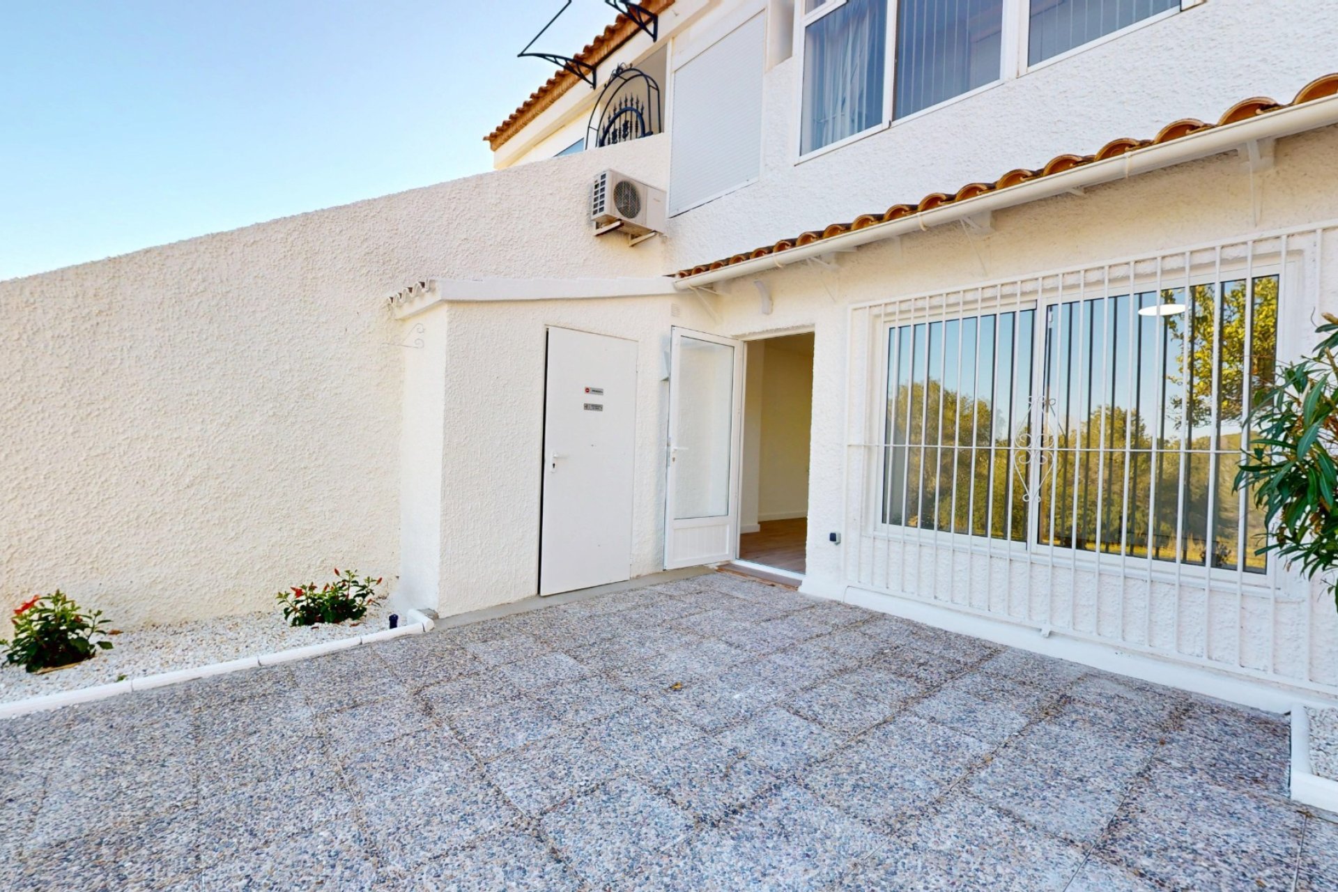 Resale - Apartment  -
Orihuela Costa - Villamartín