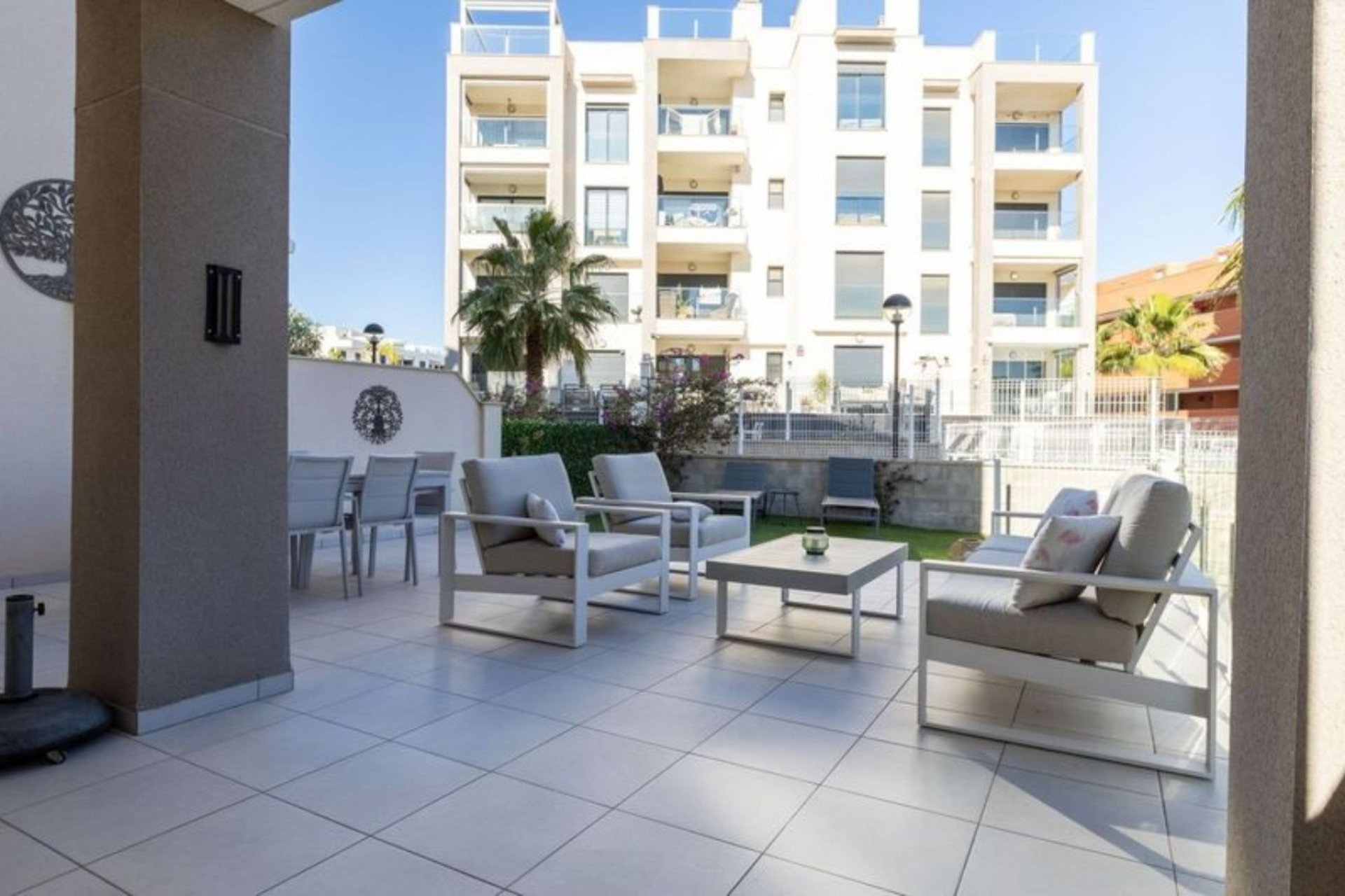 Resale - Apartment  -
Orihuela Costa - Villamartín