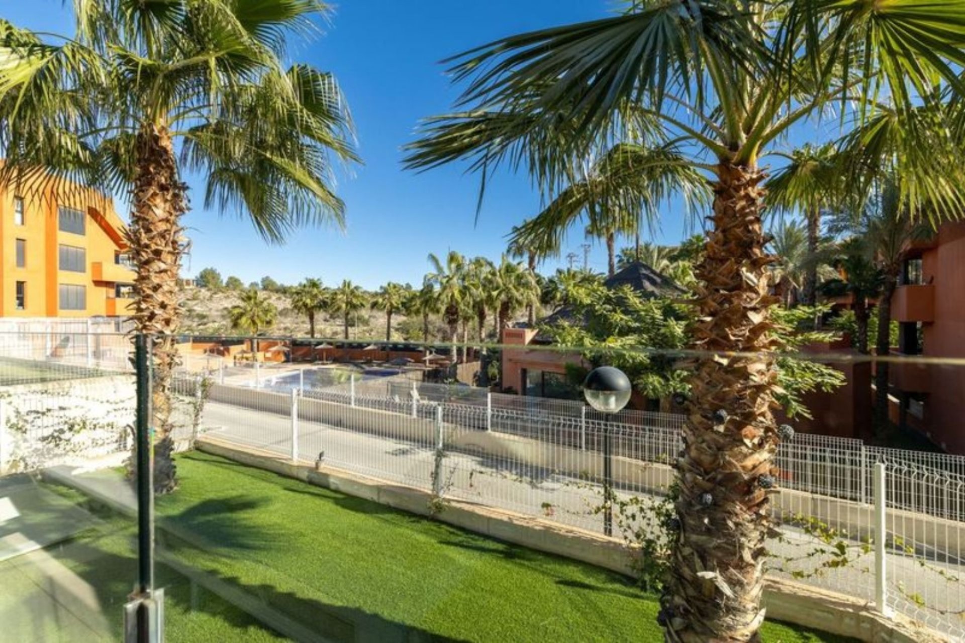 Resale - Apartment  -
Orihuela Costa - Villamartín