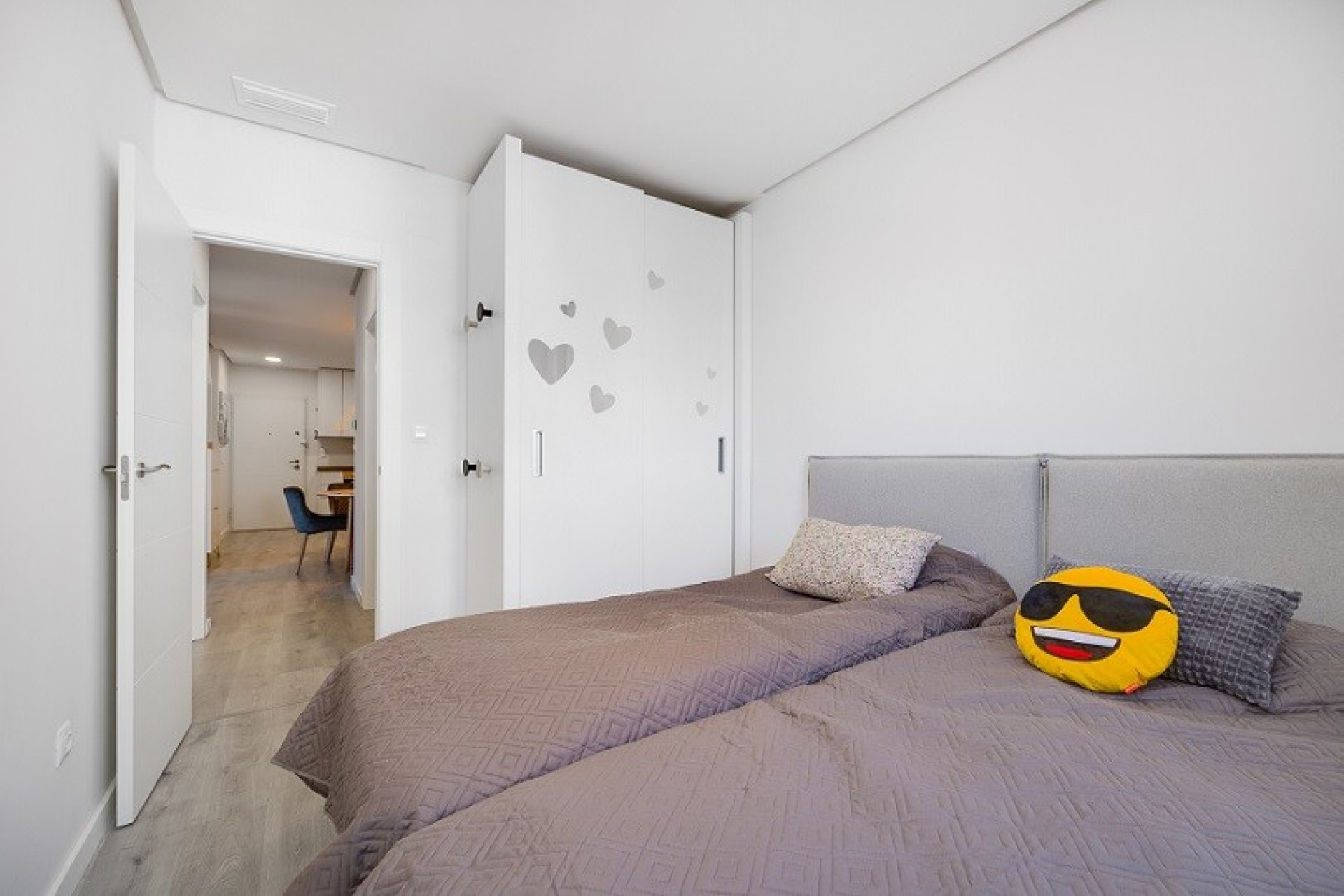 Resale - Apartment  -
Orihuela Costa - Villamartín
