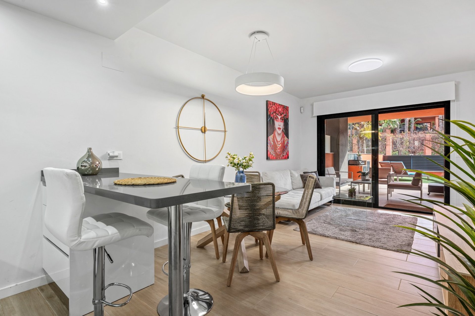 Resale - Apartment  -
Orihuela Costa - Villamartín