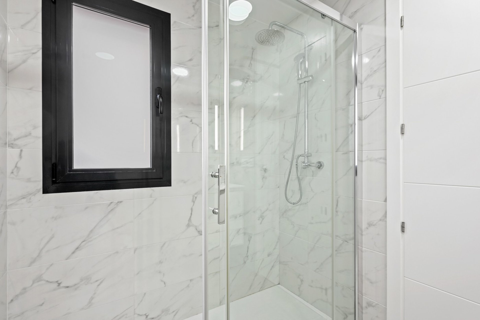 Resale - Apartment  -
Orihuela Costa - Villamartín