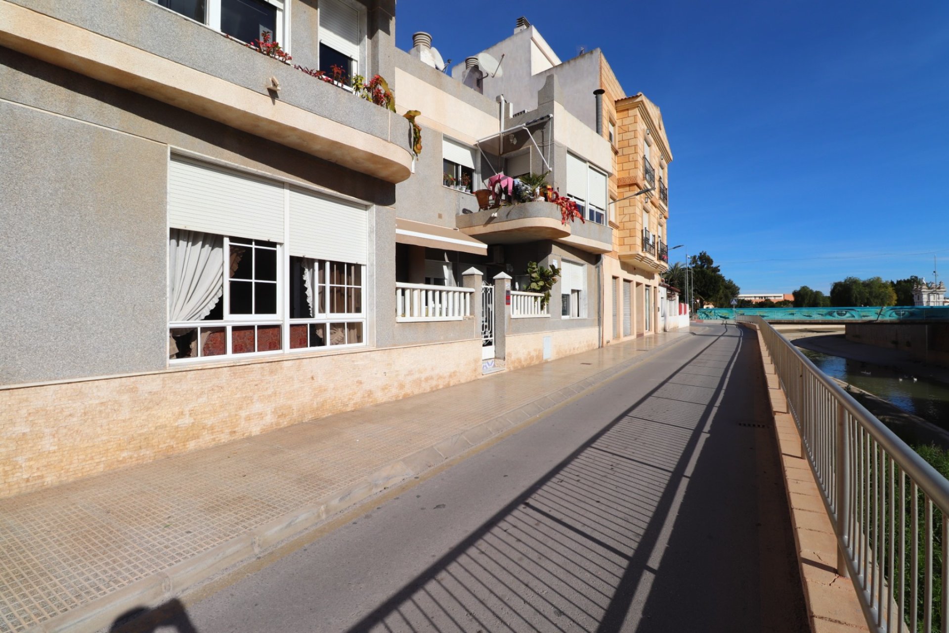 Resale - Apartment  -
Rojales - Rojales - Village