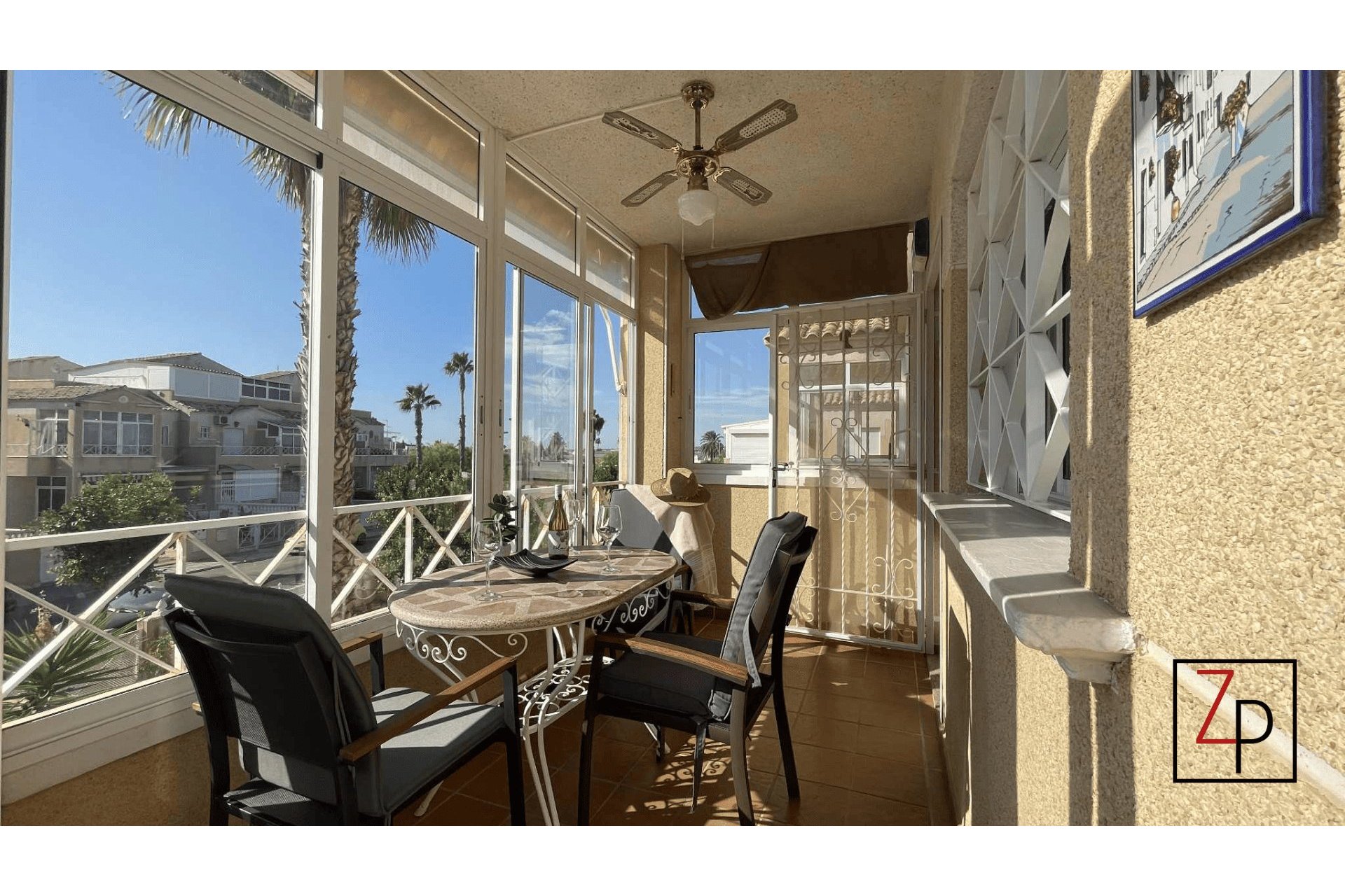 Resale - Apartment  -
Torrevieja - Baños de Europa