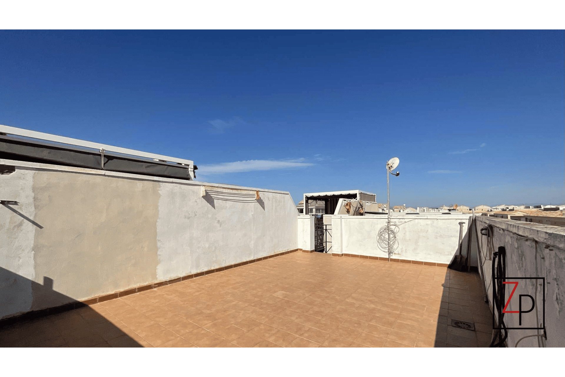 Resale - Apartment  -
Torrevieja - Baños de Europa