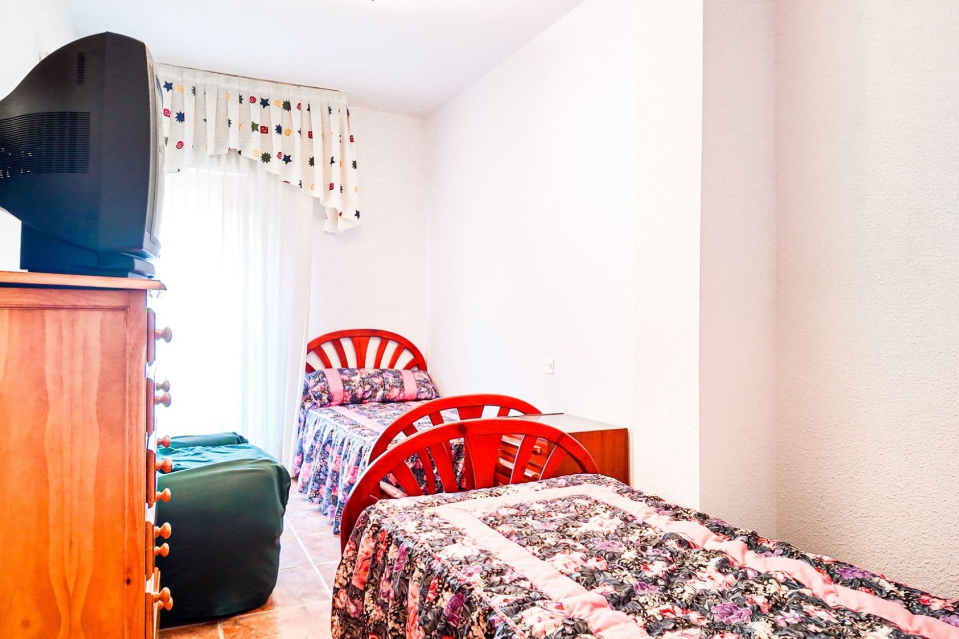 Resale - Apartment  -
Torrevieja - El Acequión - Los Náufragos