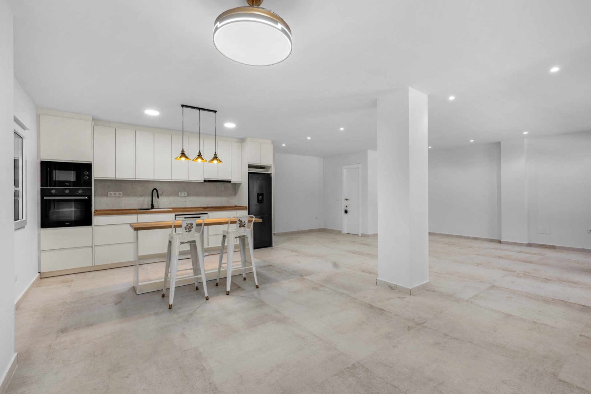 Resale - Apartment  -
Torrevieja - El Acequión - Los Náufragos