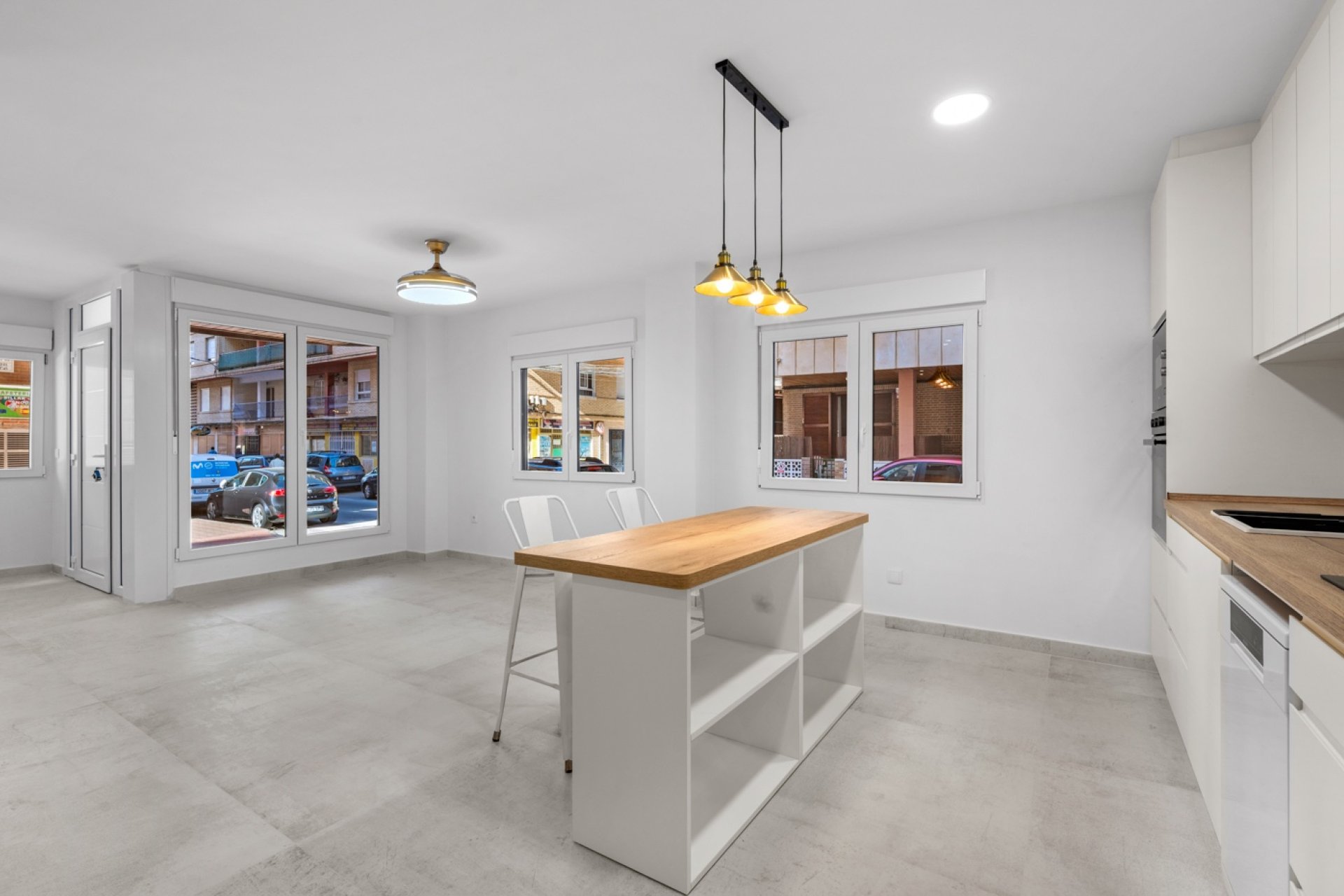 Resale - Apartment  -
Torrevieja - El Acequión - Los Náufragos