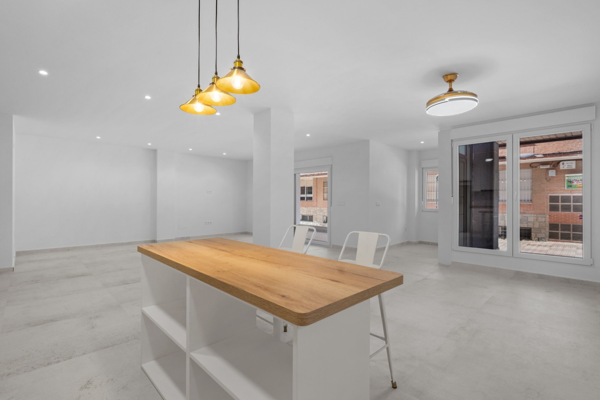 Resale - Apartment  -
Torrevieja - El Acequión - Los Náufragos