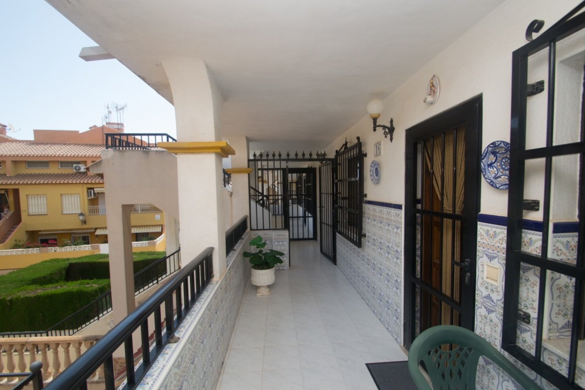 Resale - Apartment  -
Torrevieja - La veleta