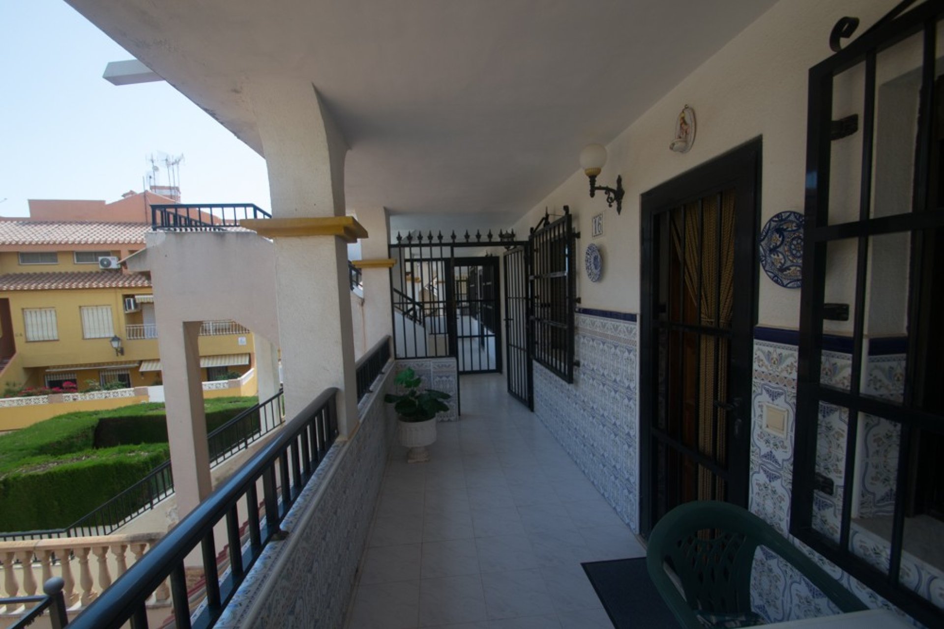Resale - Apartment  -
Torrevieja - La veleta