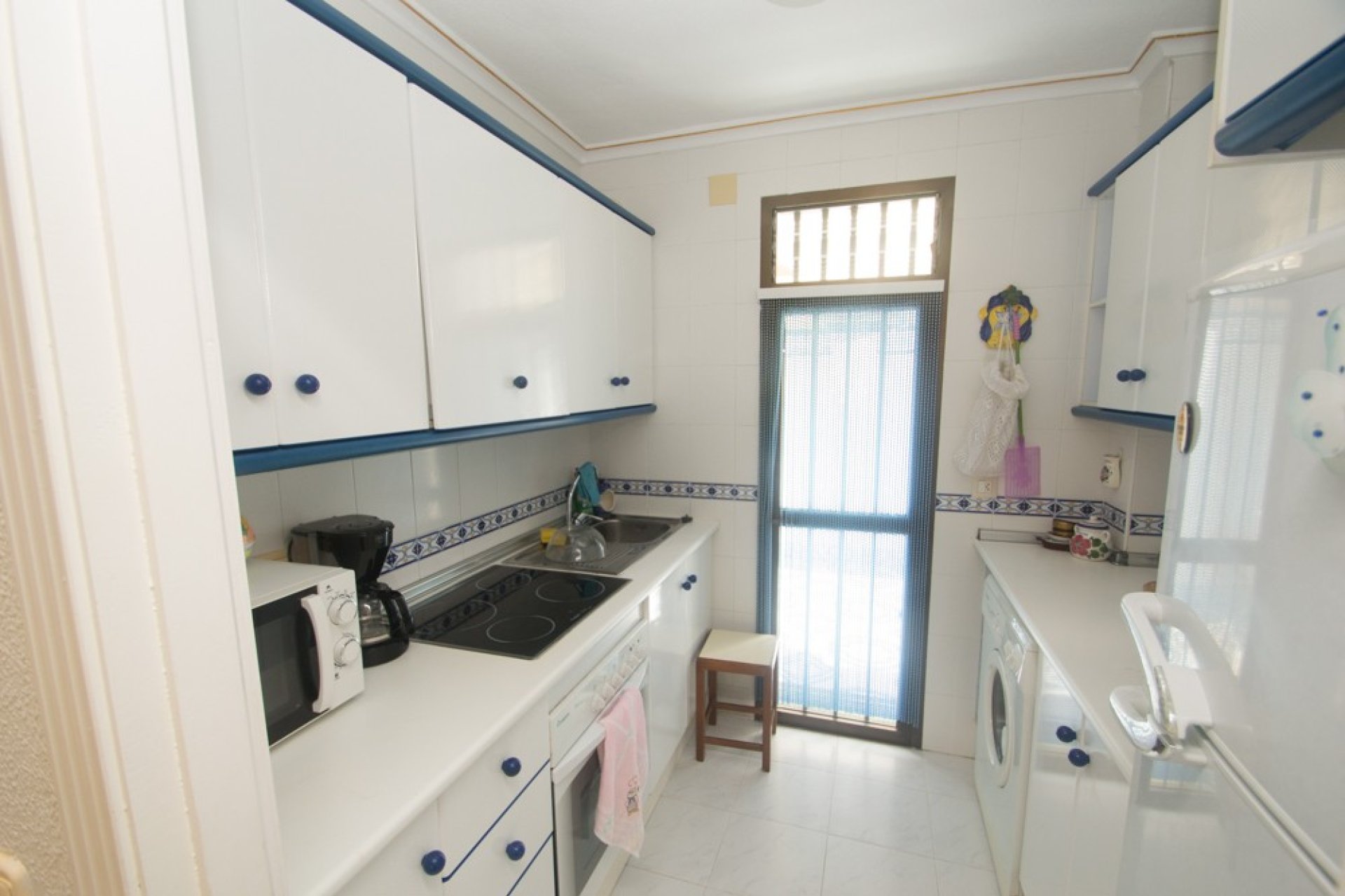 Resale - Apartment  -
Torrevieja - La veleta