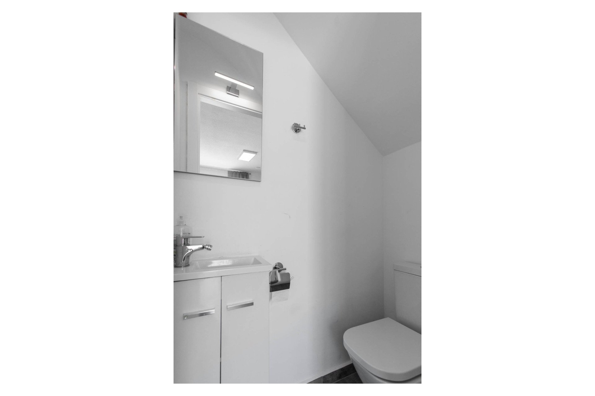 Resale - Apartment  -
Torrevieja - Lago Jardin