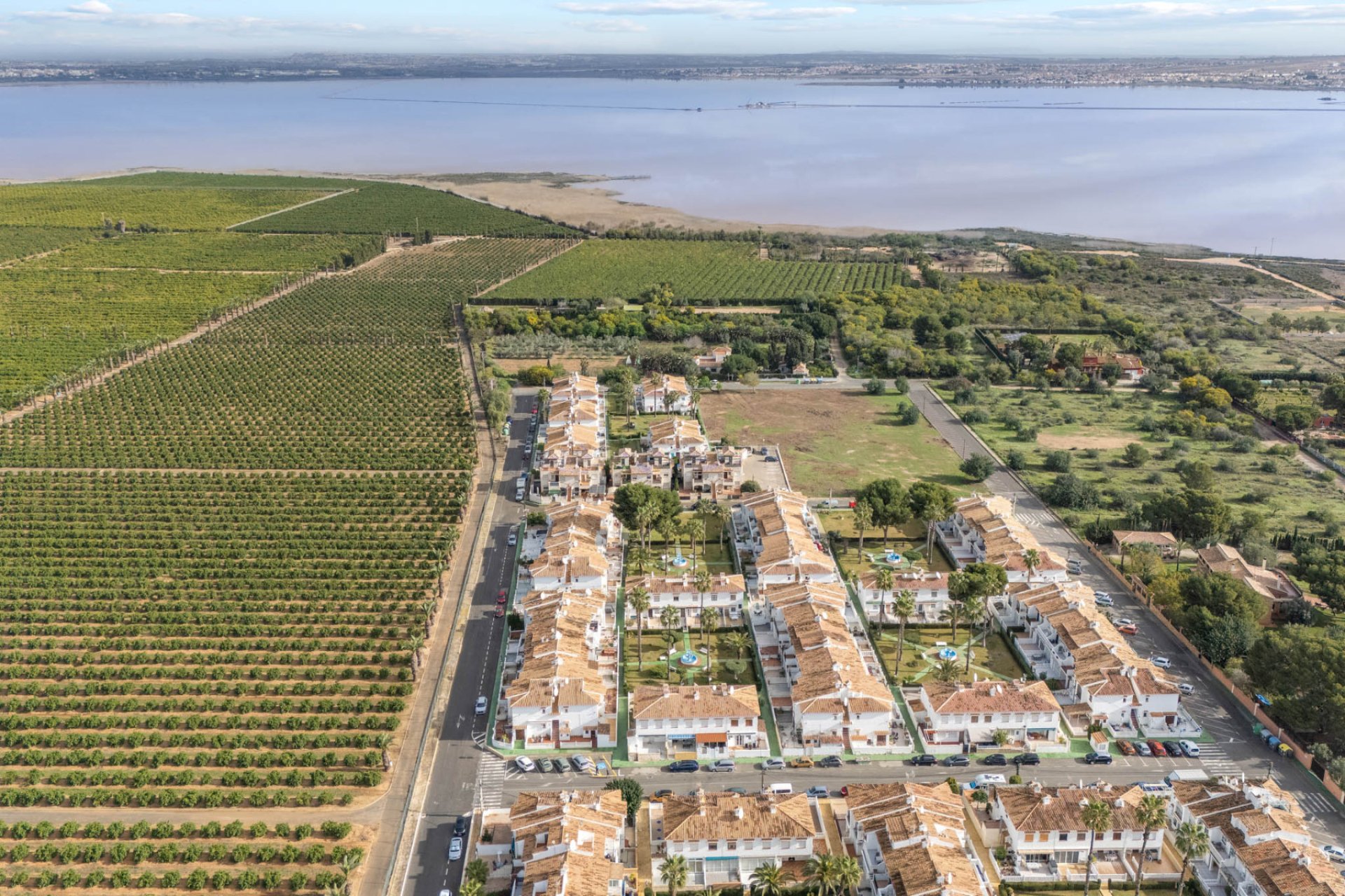 Resale - Apartment  -
Torrevieja - Lago Jardin